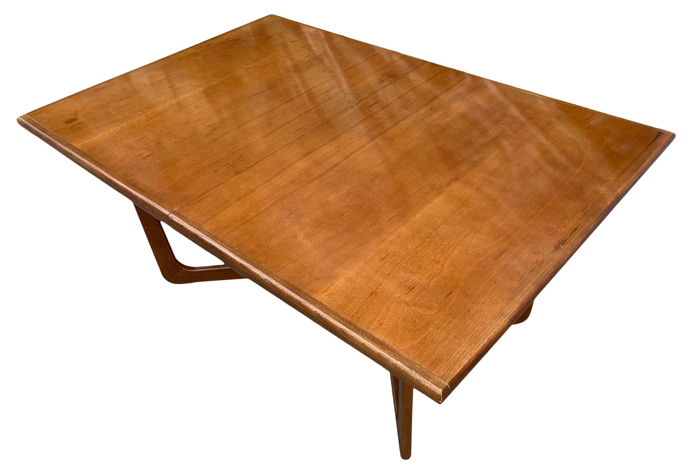 American Mid-Century Modern Sculpted Base Walnut Dining Table Style of Adrian Pearsall 