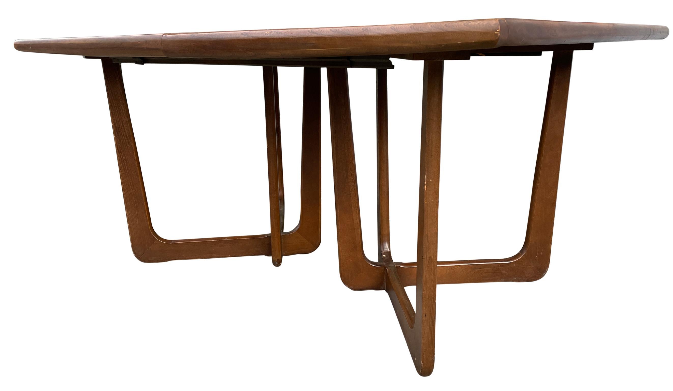 Woodwork Mid-Century Modern Sculpted Base Walnut Dining Table Style of Adrian Pearsall 