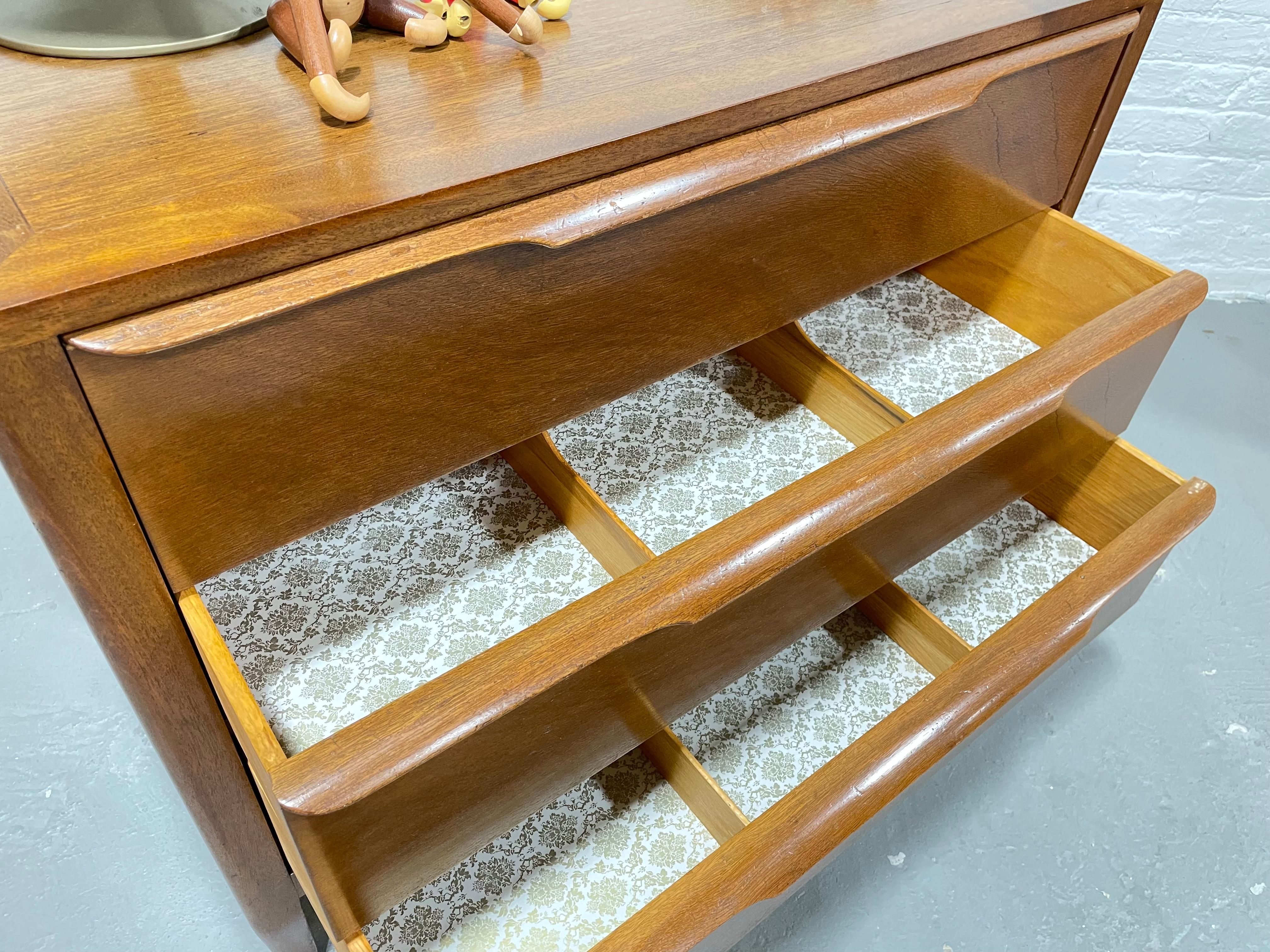 Mid-Century Modern Sculpted Drawer Walnut Dresser by Sligh Furniture 3