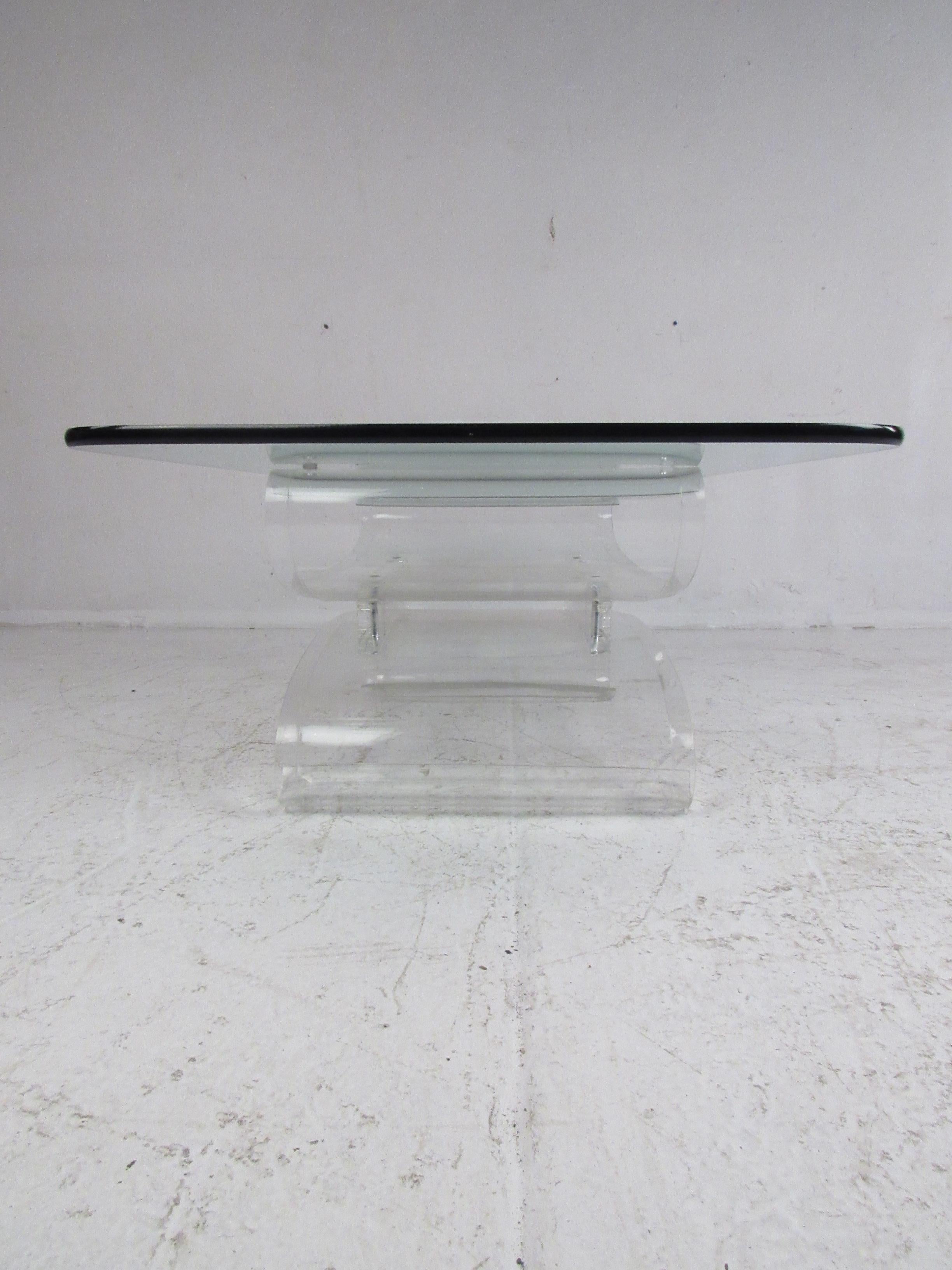 Mid-Century Modern Sculpted Lucite Coffee Table For Sale 1