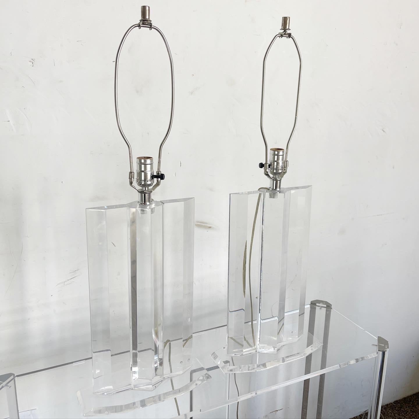Mid Century Modern Sculpted Lucite Table Lamps - a Pair In Good Condition In Delray Beach, FL