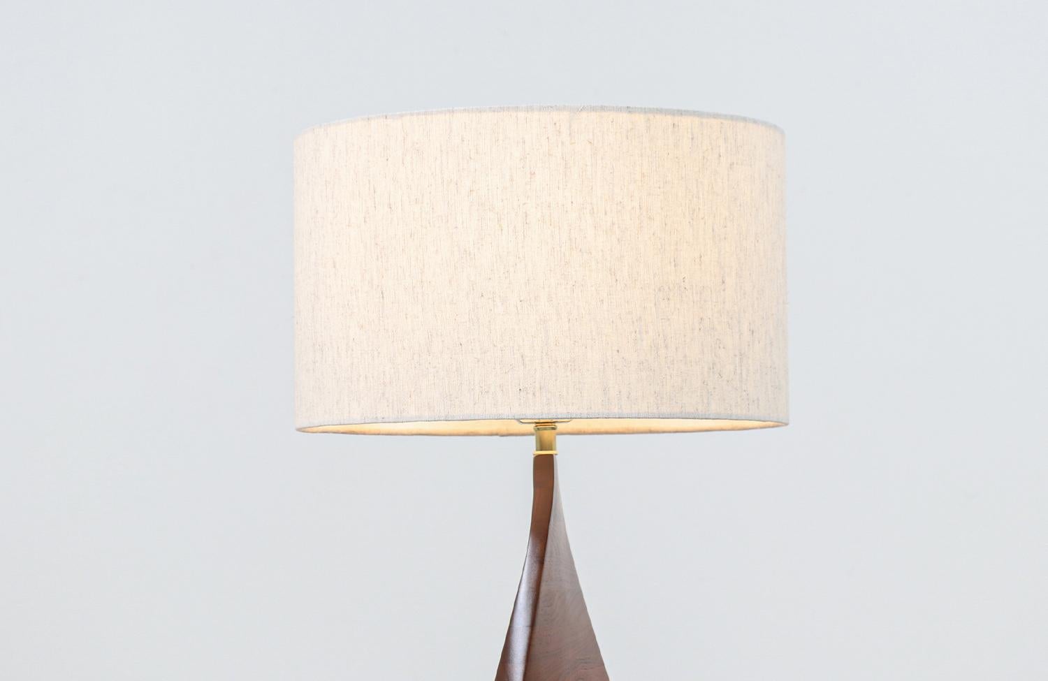 Mid-20th Century Mid-Century Modern Sculpted Swirl Walnut Table Lamp