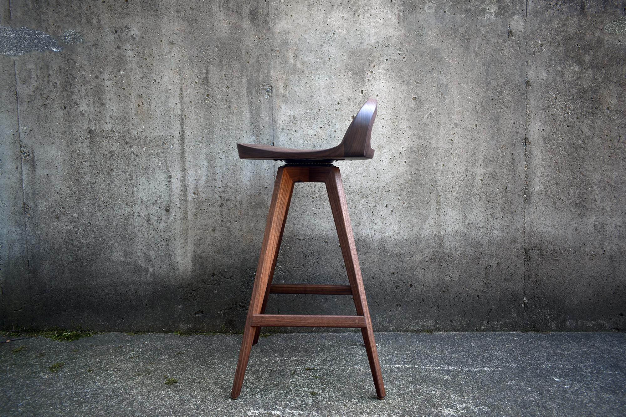 Contemporary Mid-Century Modern Sculpted Swiveling Stool
