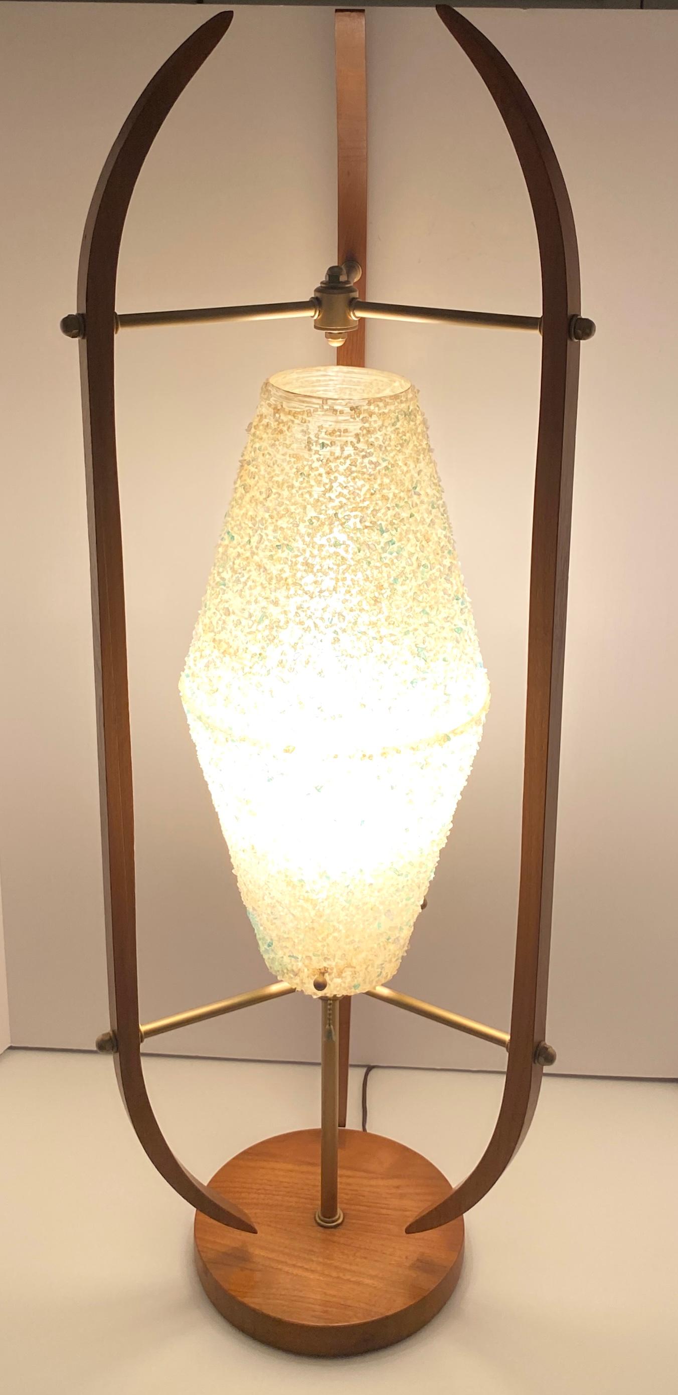 Lampe de table sculptée mi-siècle moderne par Modeline en vente 3