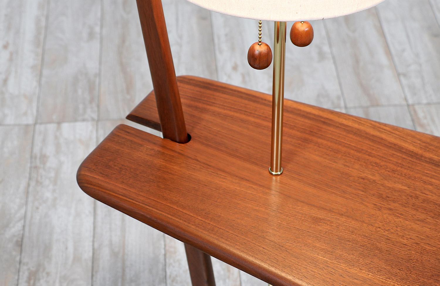 American Mid-Century Modern Sculpted Walnut & Brass Floor Lamp with Accent Side Table