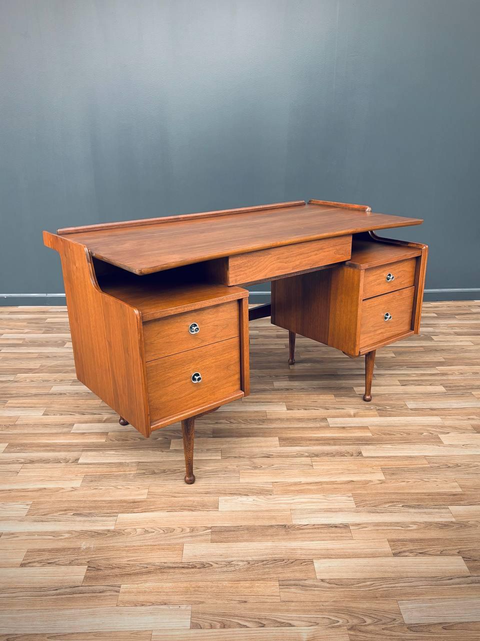 American Mid-Century Modern Sculpted Walnut Desk by Hooker For Sale