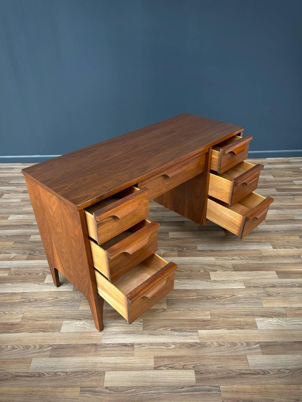 Mid-Century Modern Sculpted Walnut Desk by Johnson Carper For Sale 1