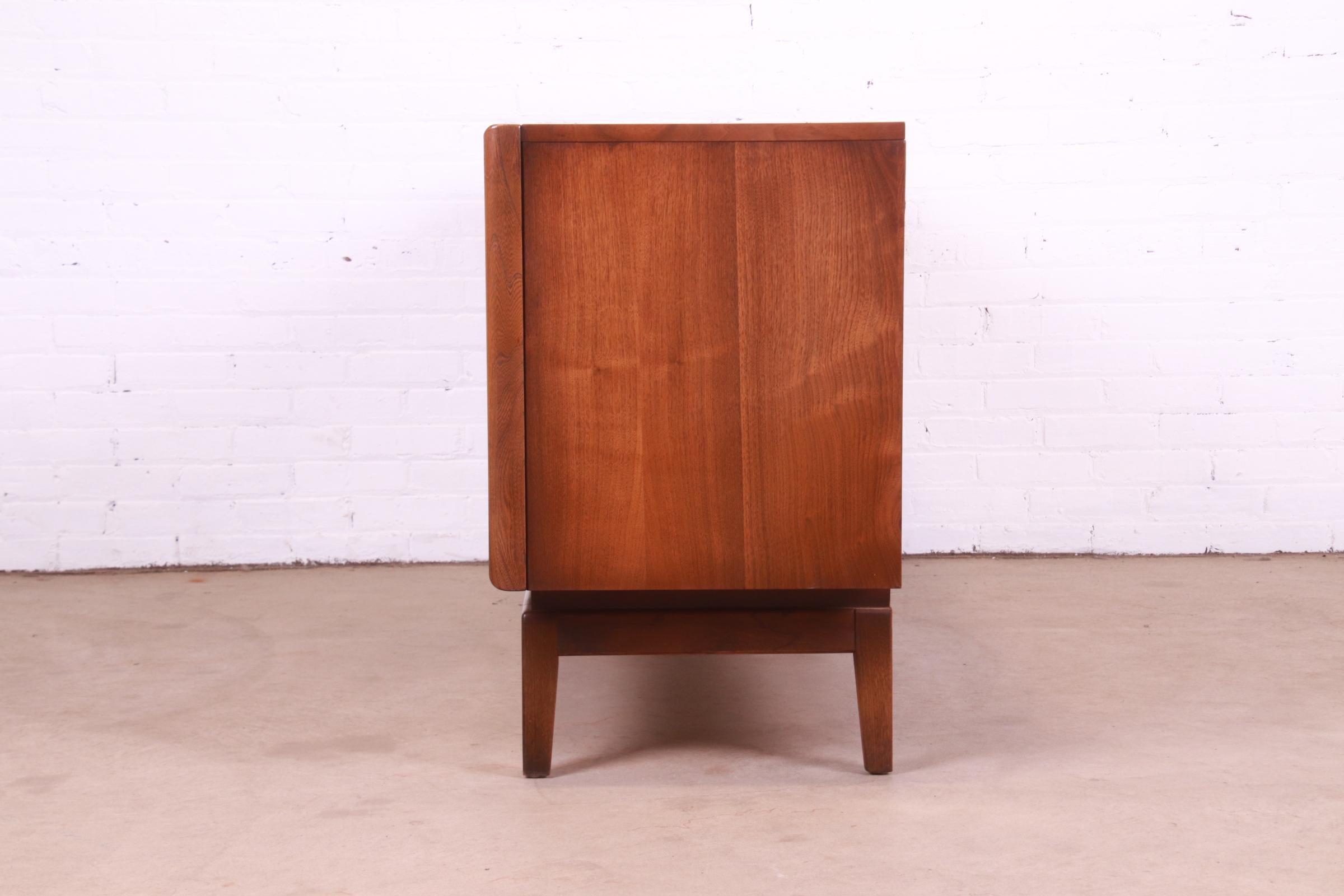 Mid-Century Modern Sculpted Walnut Diamond Front Dresser or Credenza by United 9