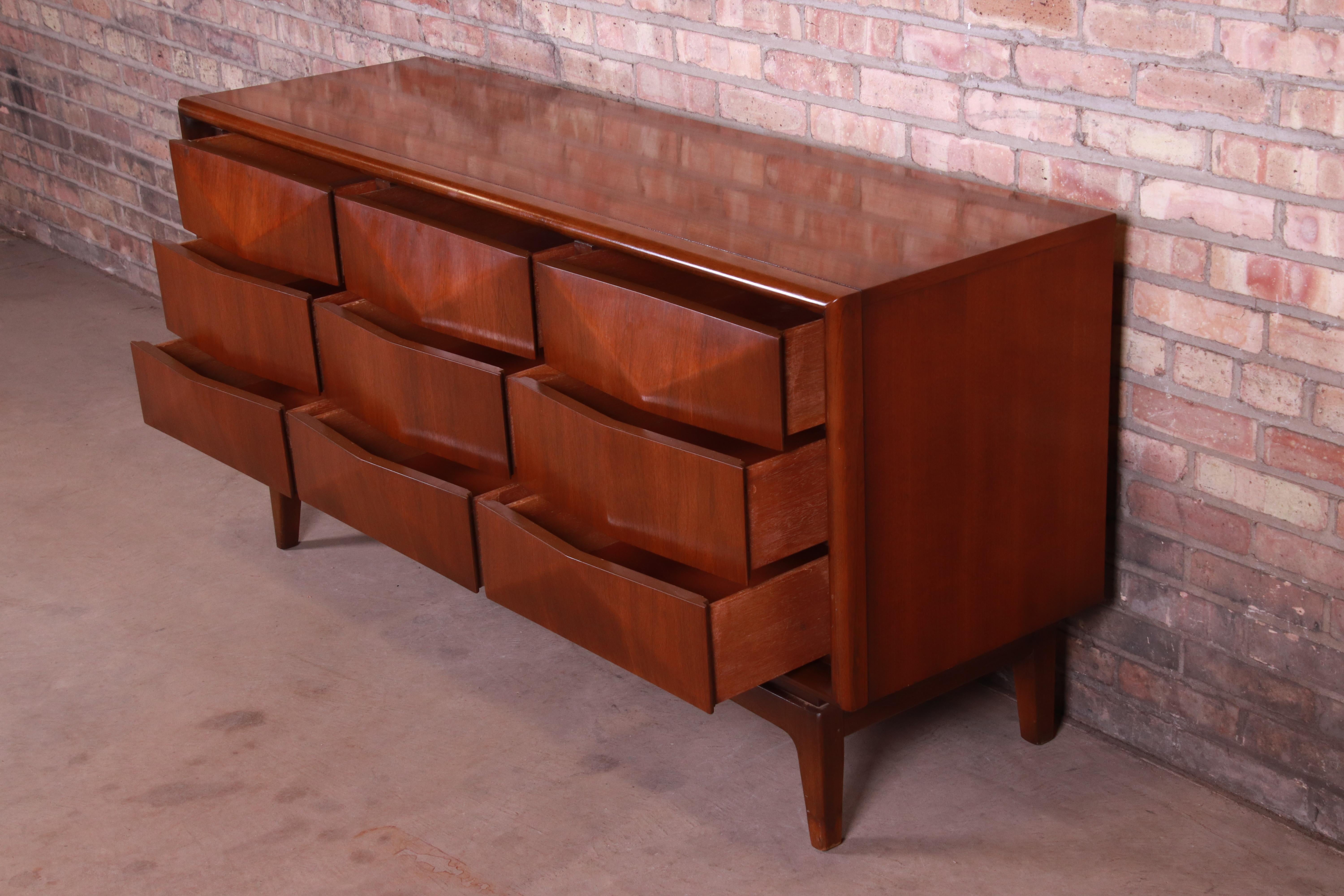 Mid-Century Modern Sculpted Walnut Diamond Front Dresser or Credenza by United 4