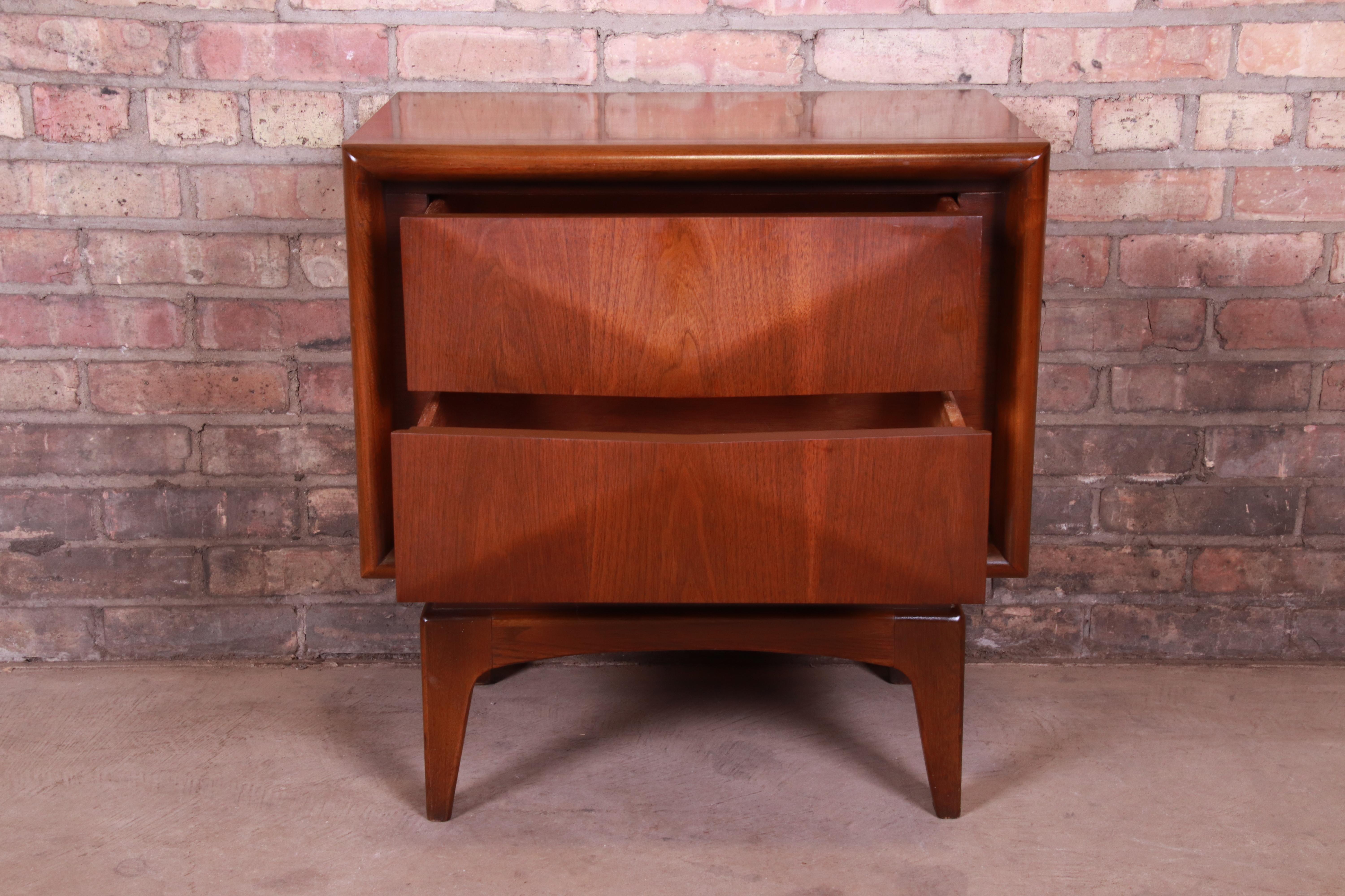 Mid-Century Modern Sculpted Walnut Diamond Front Nightstand by United, 1960s 5
