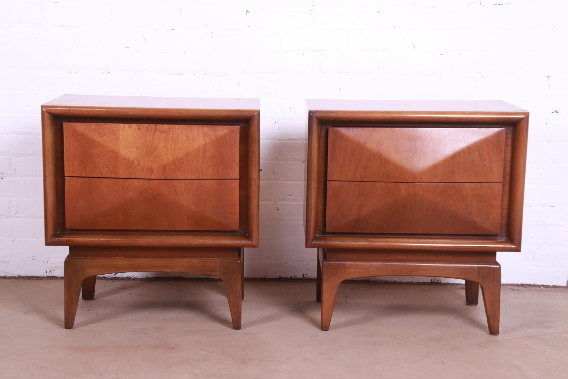 American Mid-Century Modern Sculpted Walnut Diamond Front Nightstands by United, Pair
