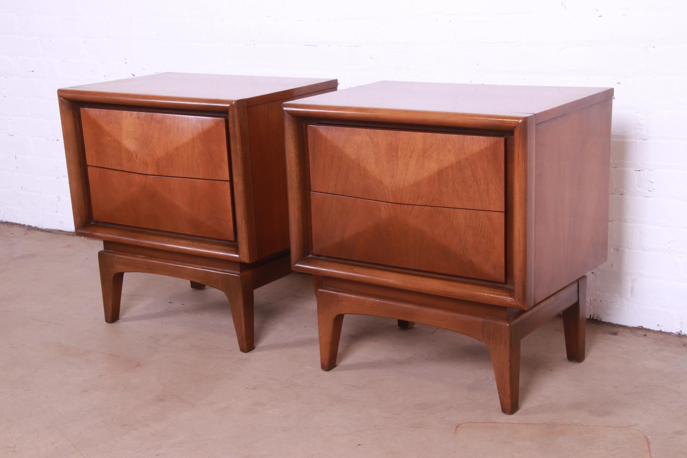 Mid-20th Century Mid-Century Modern Sculpted Walnut Diamond Front Nightstands by United, Pair
