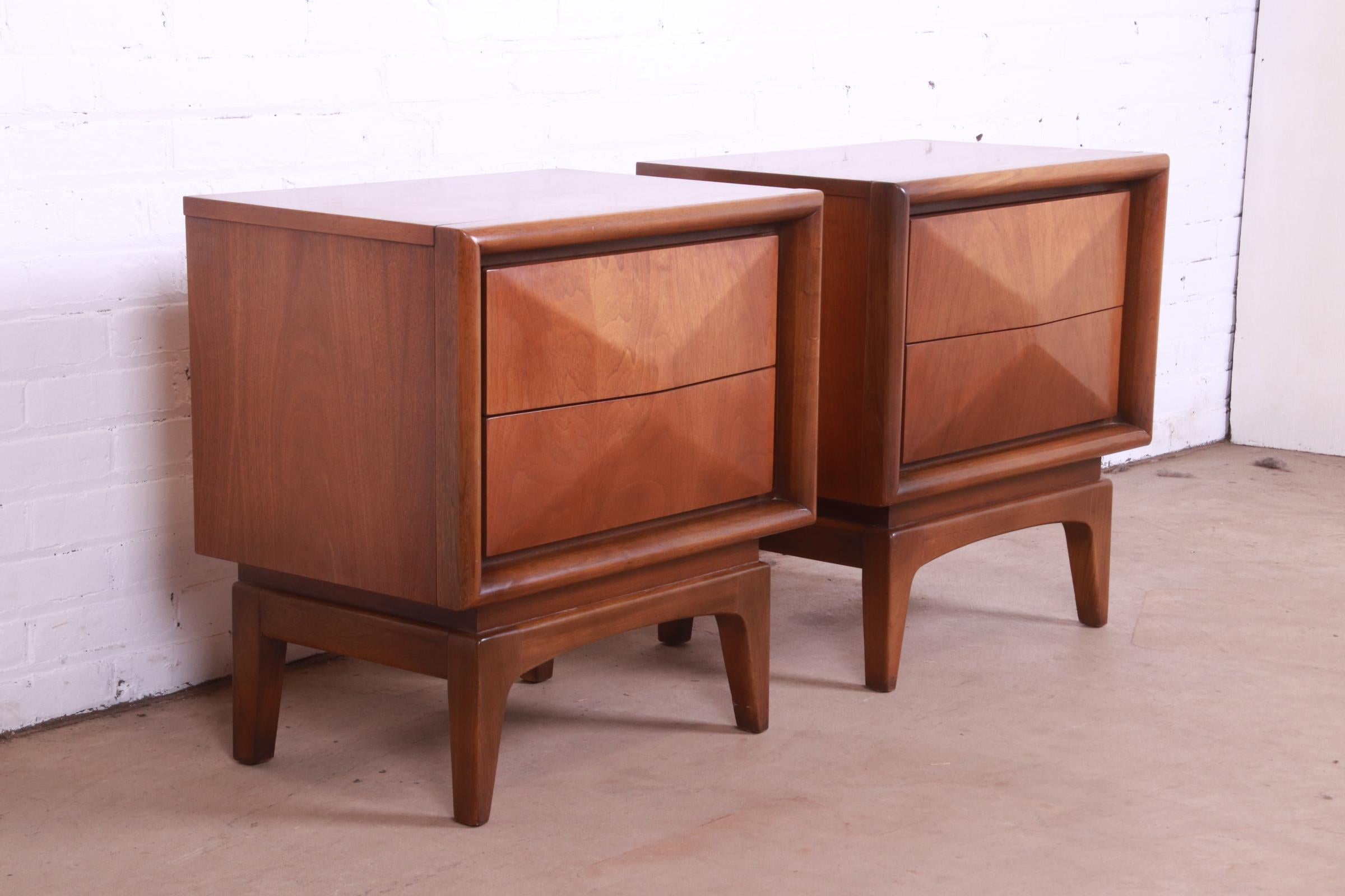 Mid-Century Modern Sculpted Walnut Diamond Front Nightstands by United, Pair 1