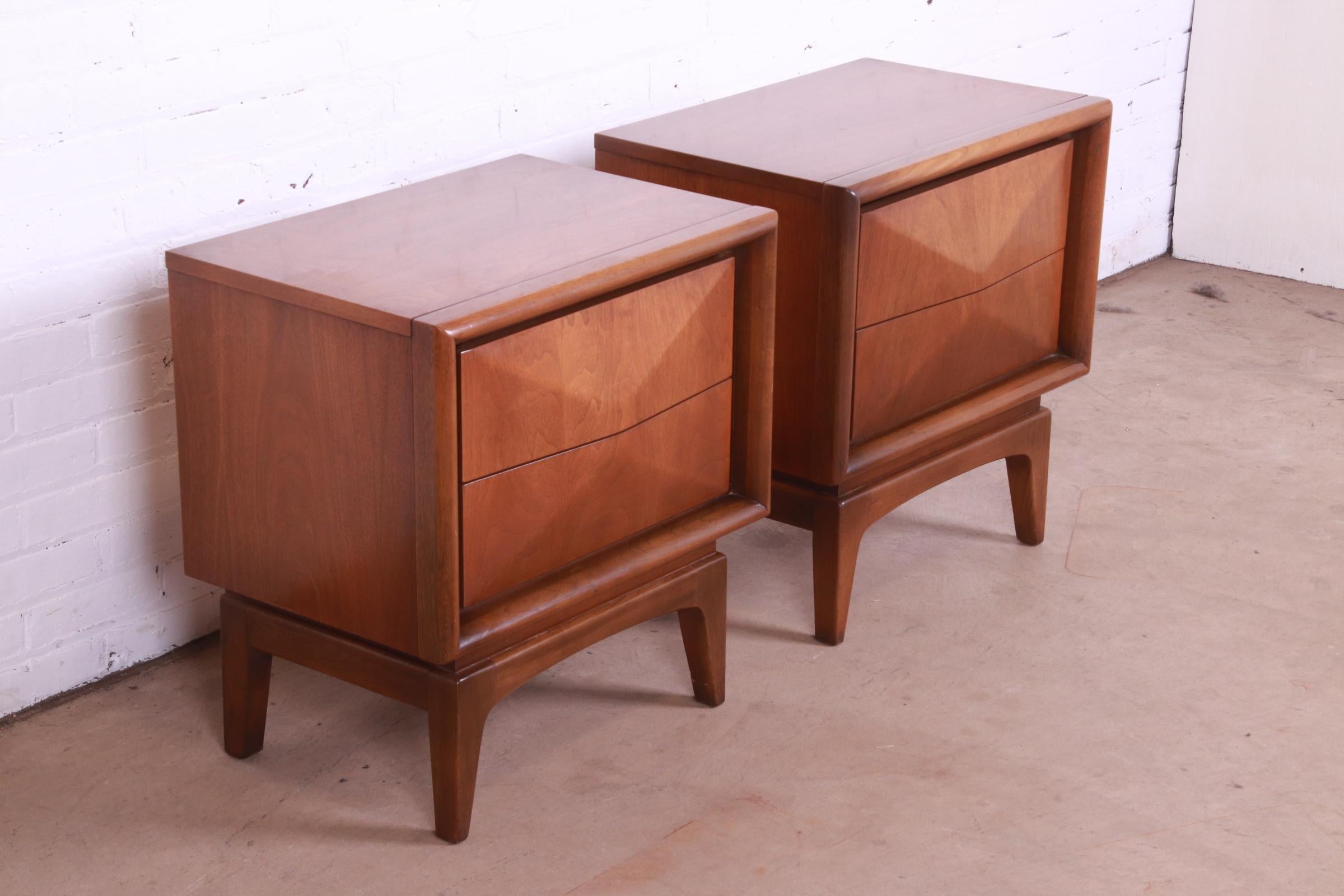 Mid-Century Modern Sculpted Walnut Diamond Front Nightstands by United, Pair 2