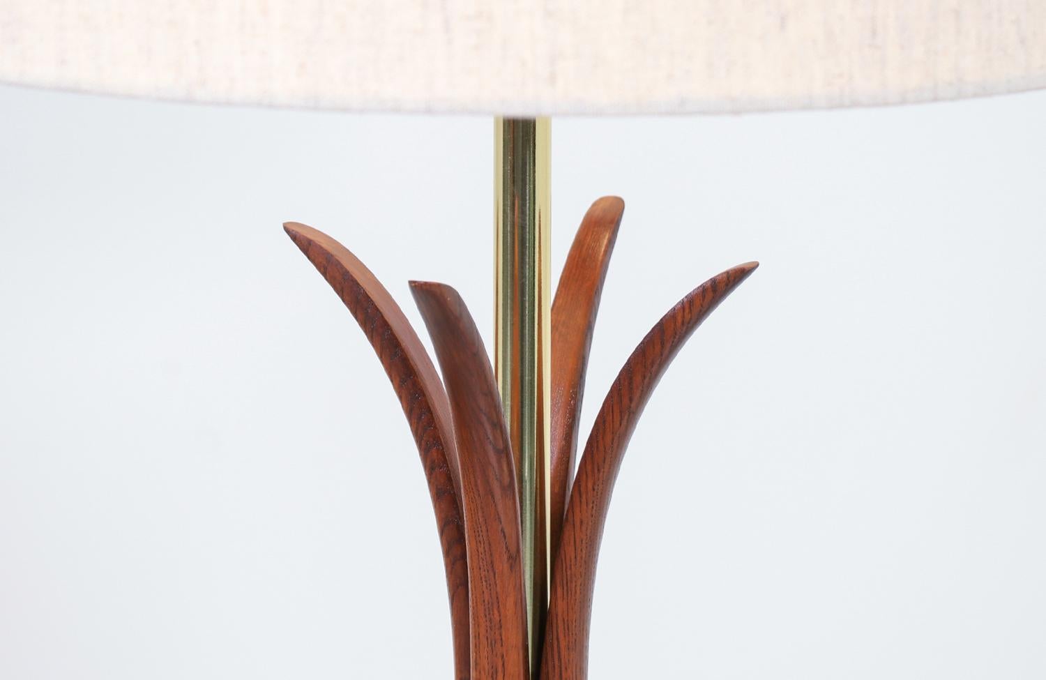 Mid-20th Century Mid-Century Modern Sculpted Walnut Floor Lamp with Brass Accents