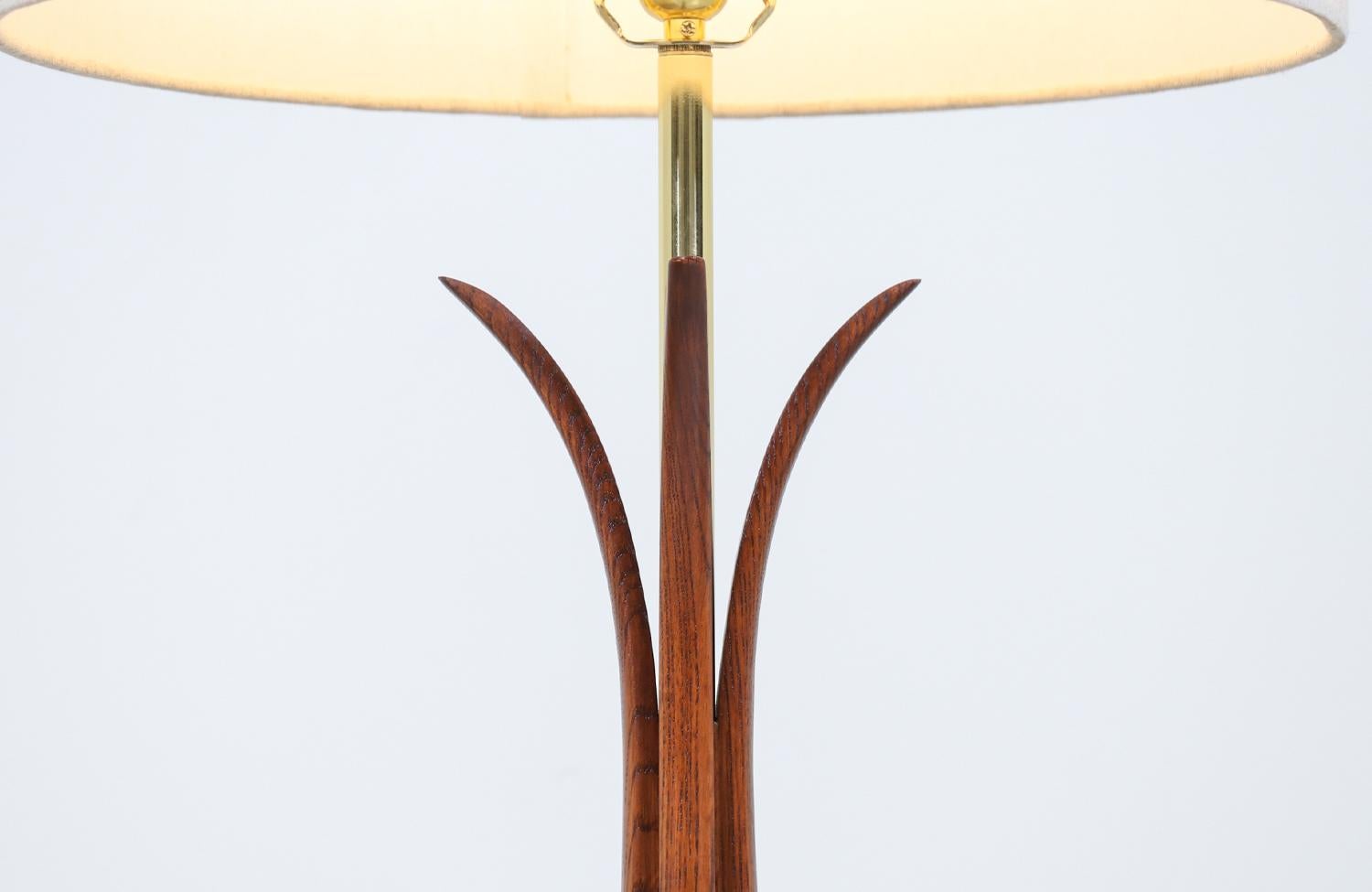 Mid-Century Modern Sculpted Walnut Floor Lamp with Brass Accents 1
