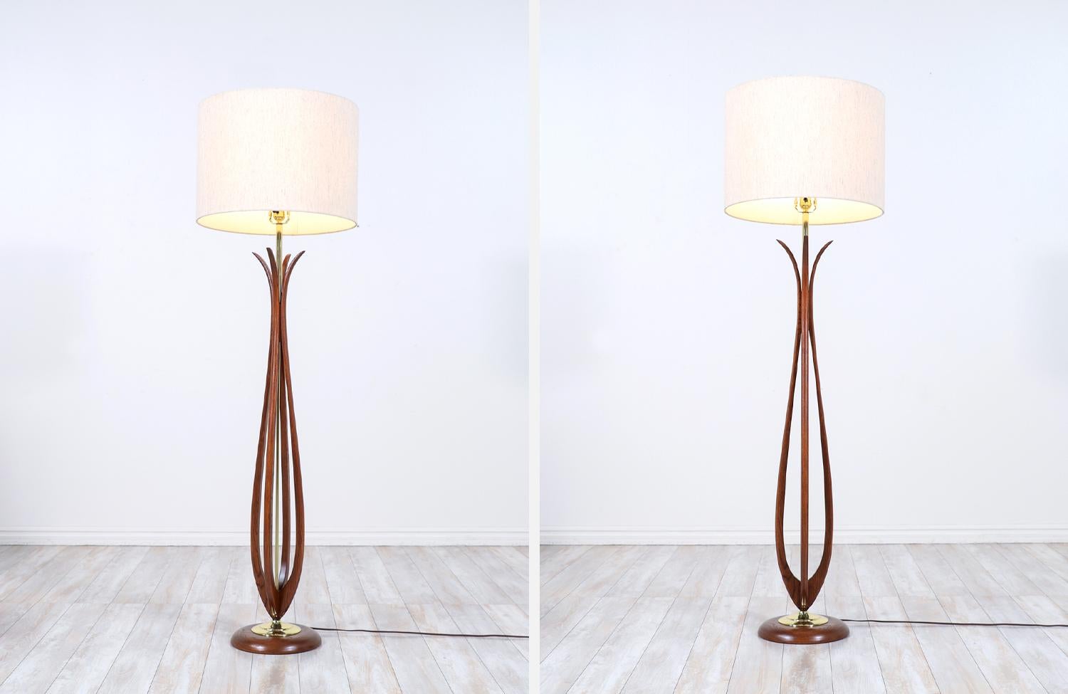 Mid-Century Modern Sculpted Walnut Floor Lamp with Brass Accents 3