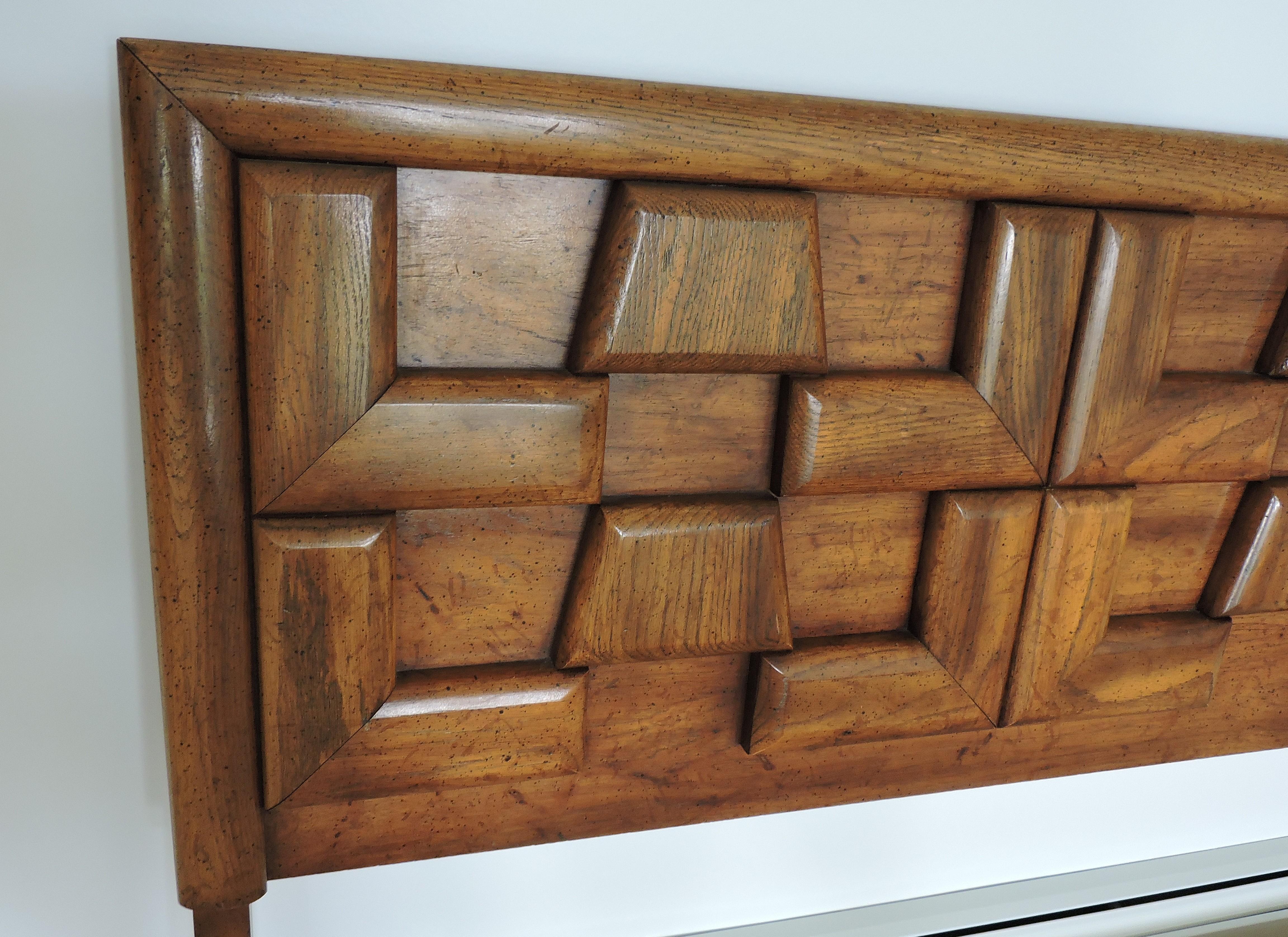 Mid-Century Modern Sculpted Walnut King Headboard In Good Condition In Chesterfield, NJ