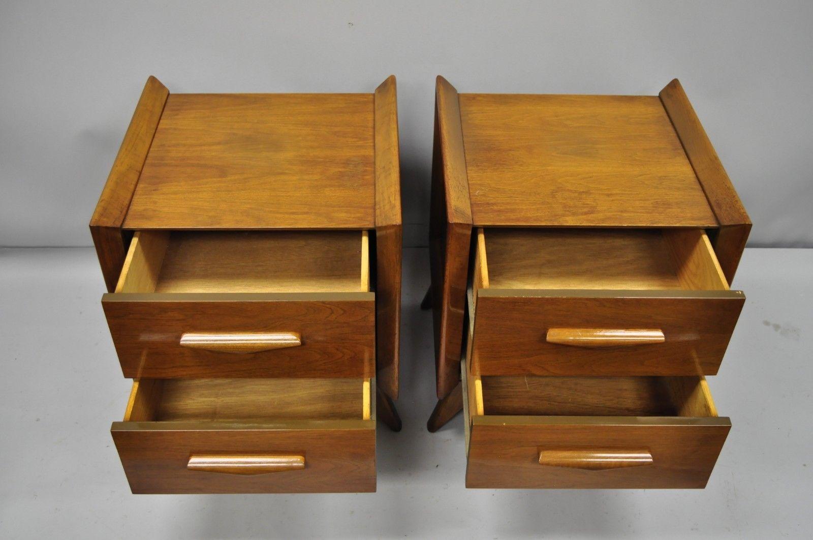 Mid-Century Modern Sculpted Walnut Nightstands a Pair In Good Condition In Philadelphia, PA