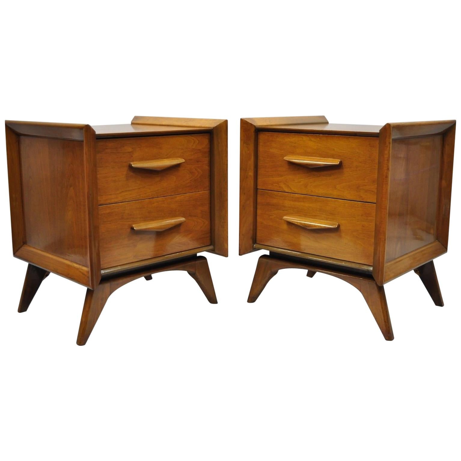 Mid-Century Modern Sculpted Walnut Nightstands a Pair