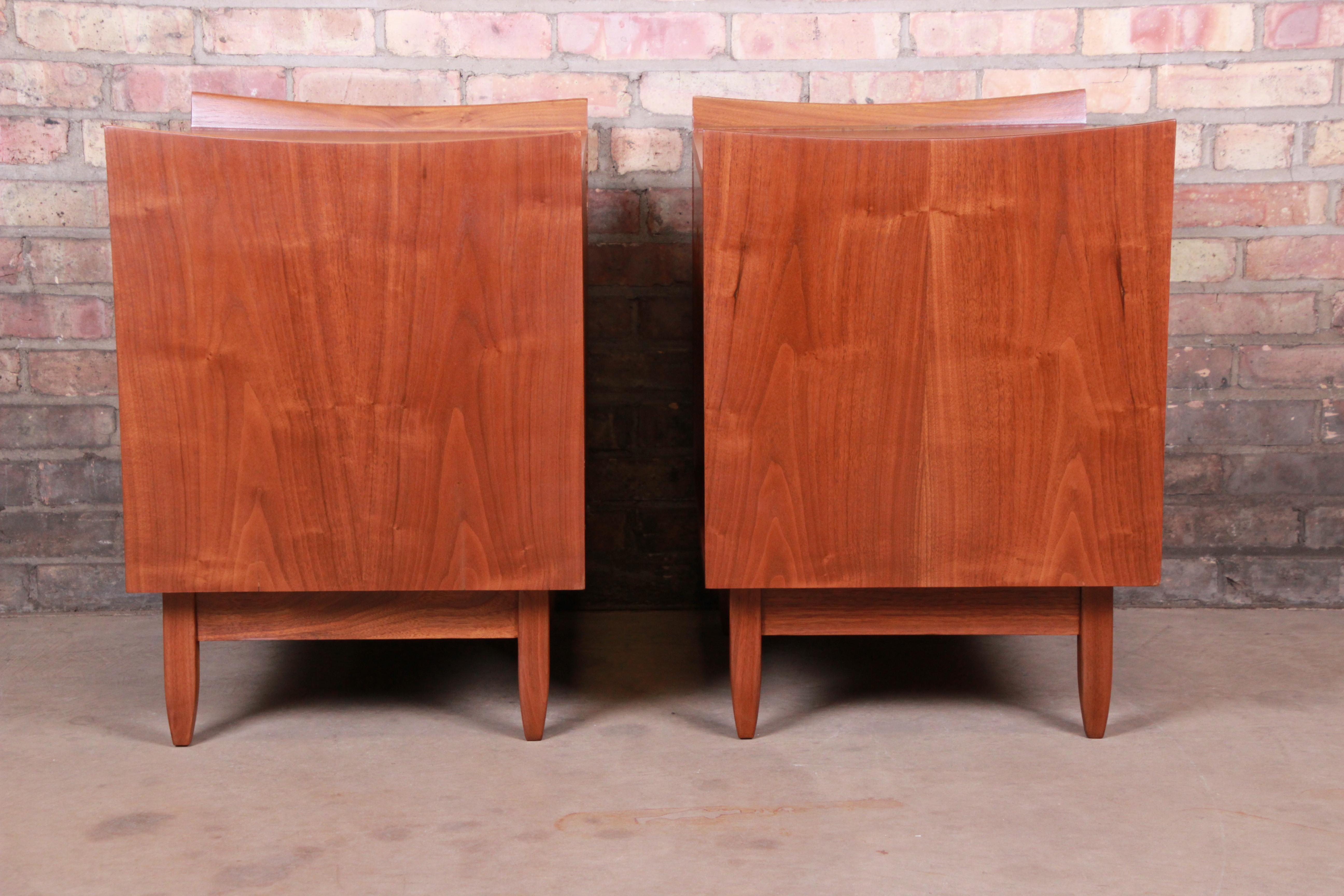 Mid-Century Modern Sculpted Walnut Nightstands by Bethlehem Furniture, Restored For Sale 10