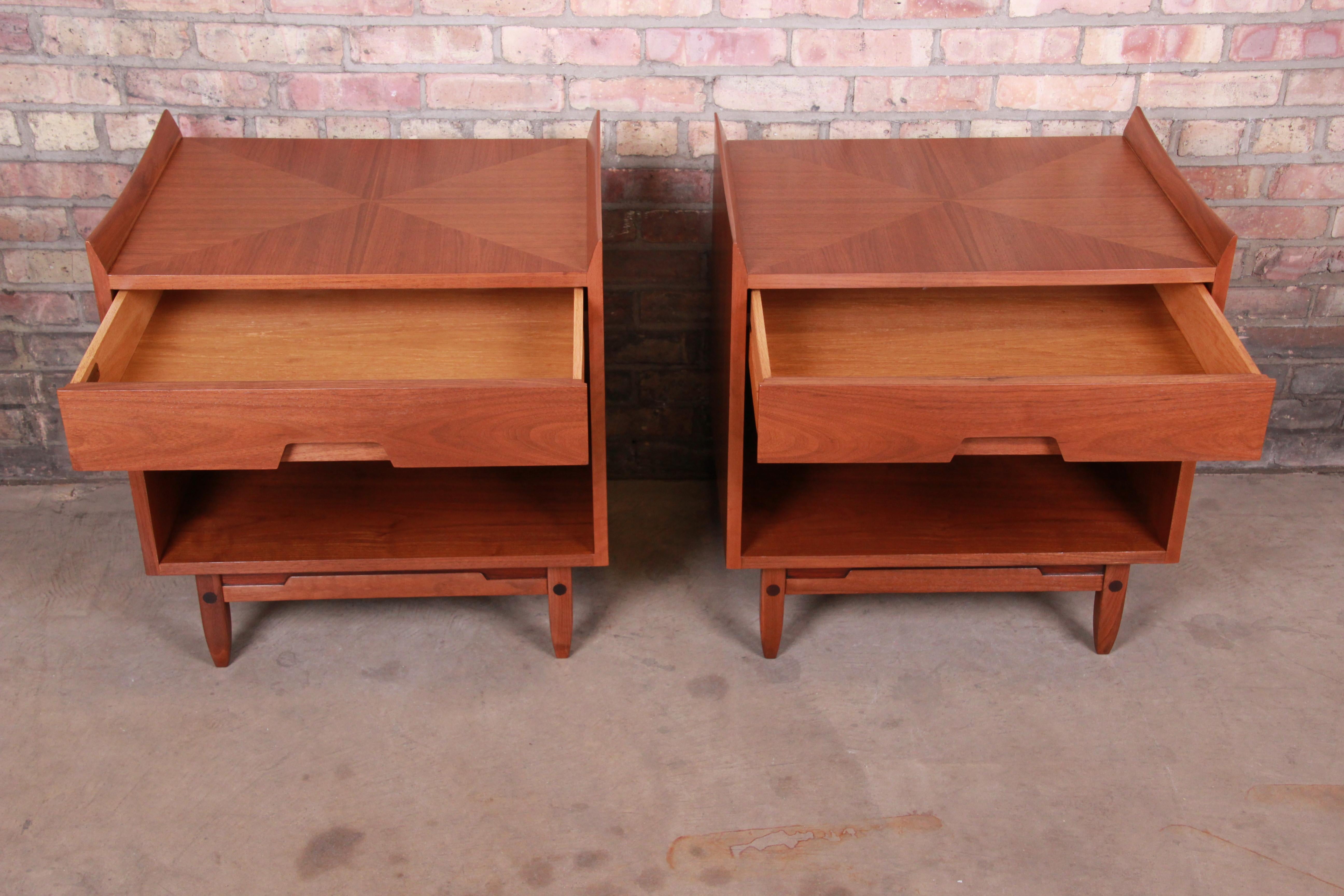 Mid-Century Modern Sculpted Walnut Nightstands by Bethlehem Furniture, Restored For Sale 2