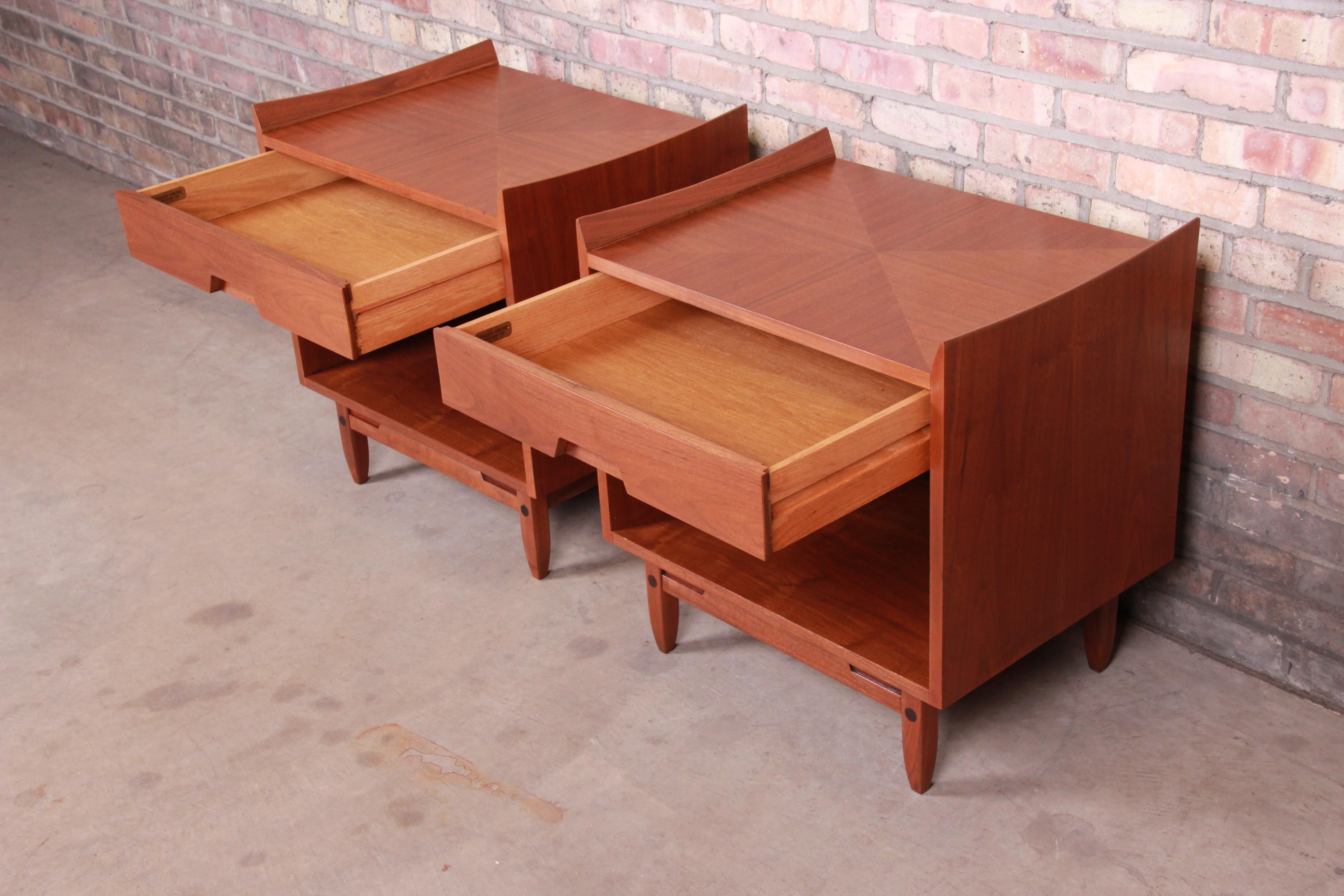 Mid-Century Modern Sculpted Walnut Nightstands by Bethlehem Furniture, Restored For Sale 3