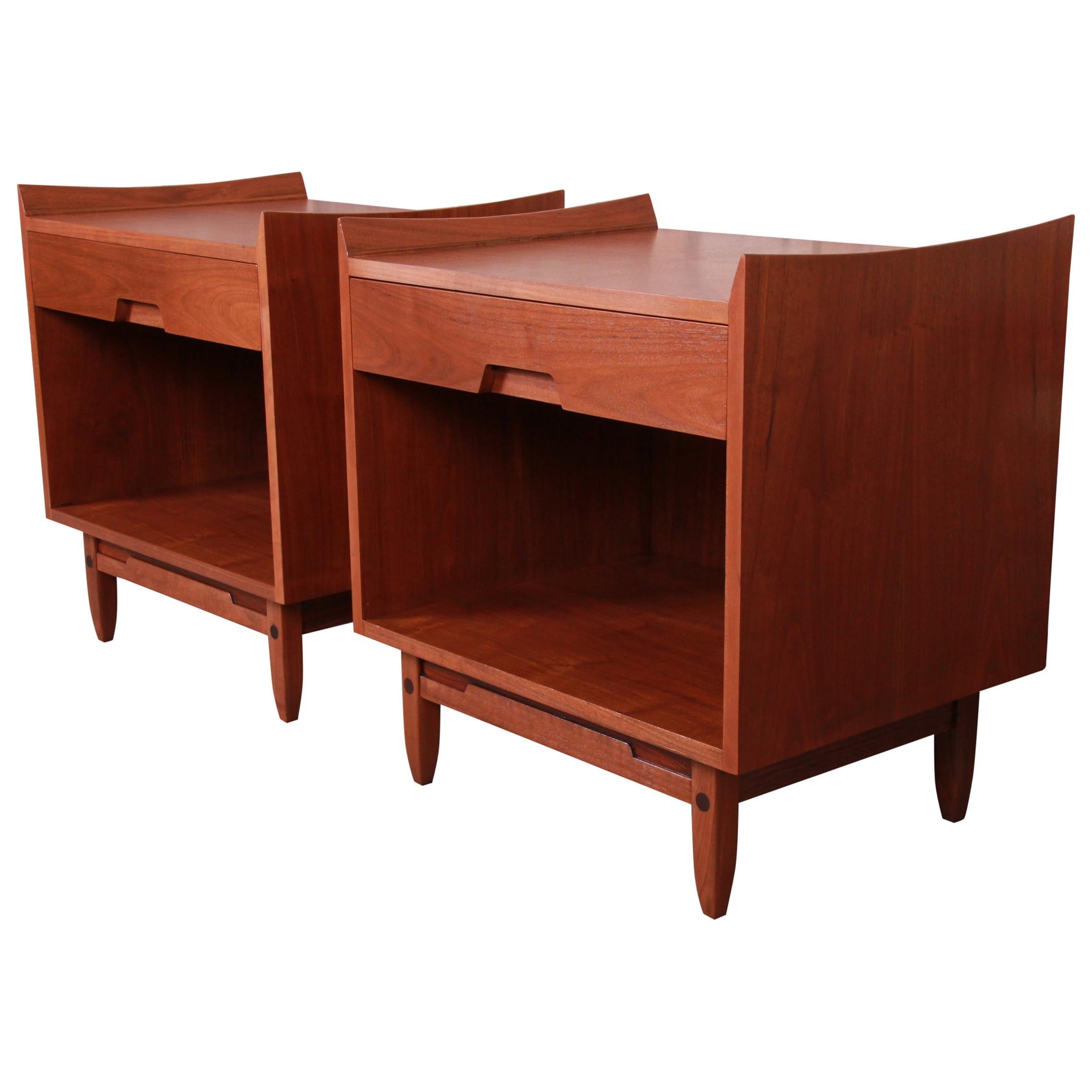 Mid-Century Modern Sculpted Walnut Nightstands by Bethlehem Furniture, Restored For Sale