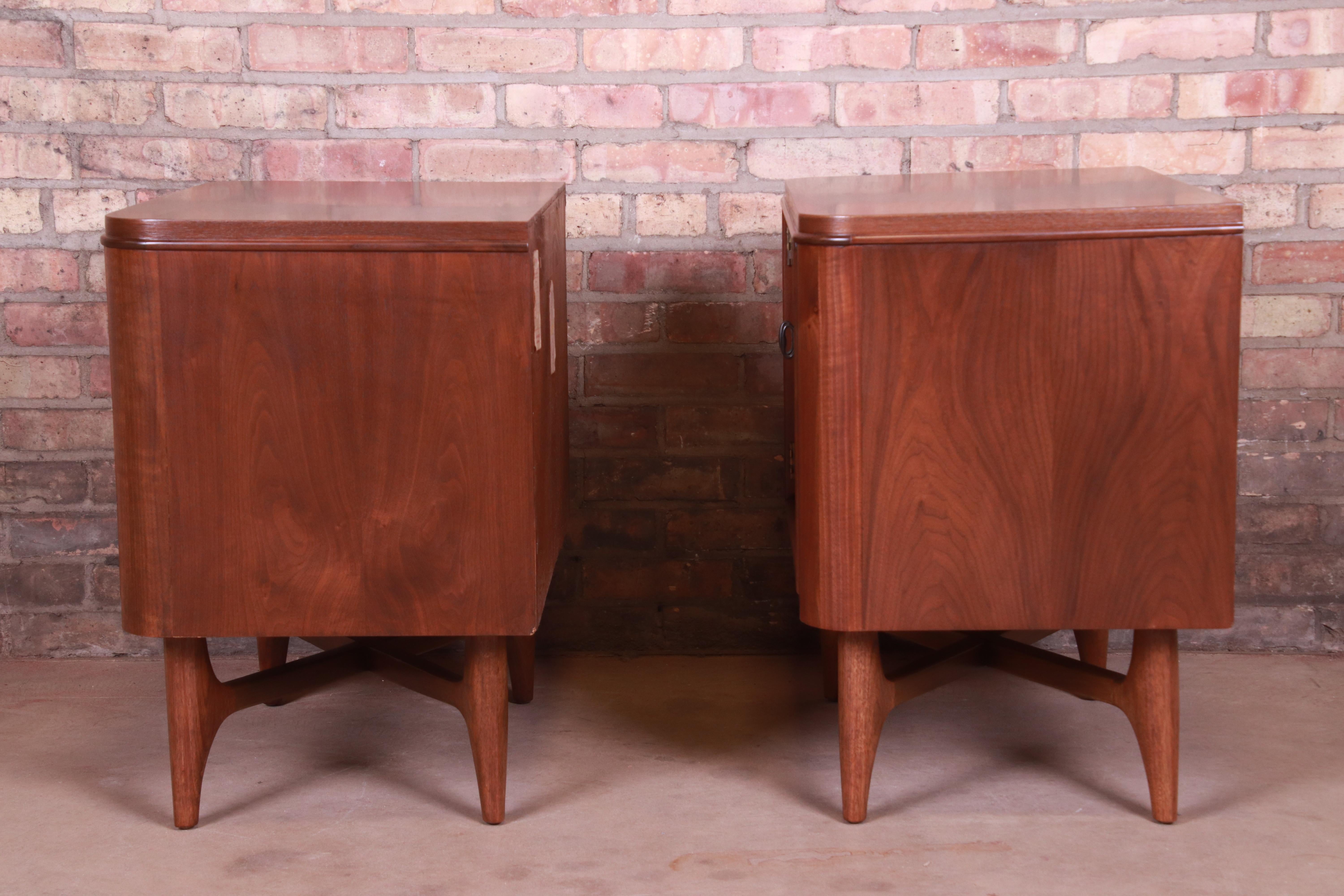Mid-Century Modern Sculpted Walnut Nightstands, Newly Refinished 4