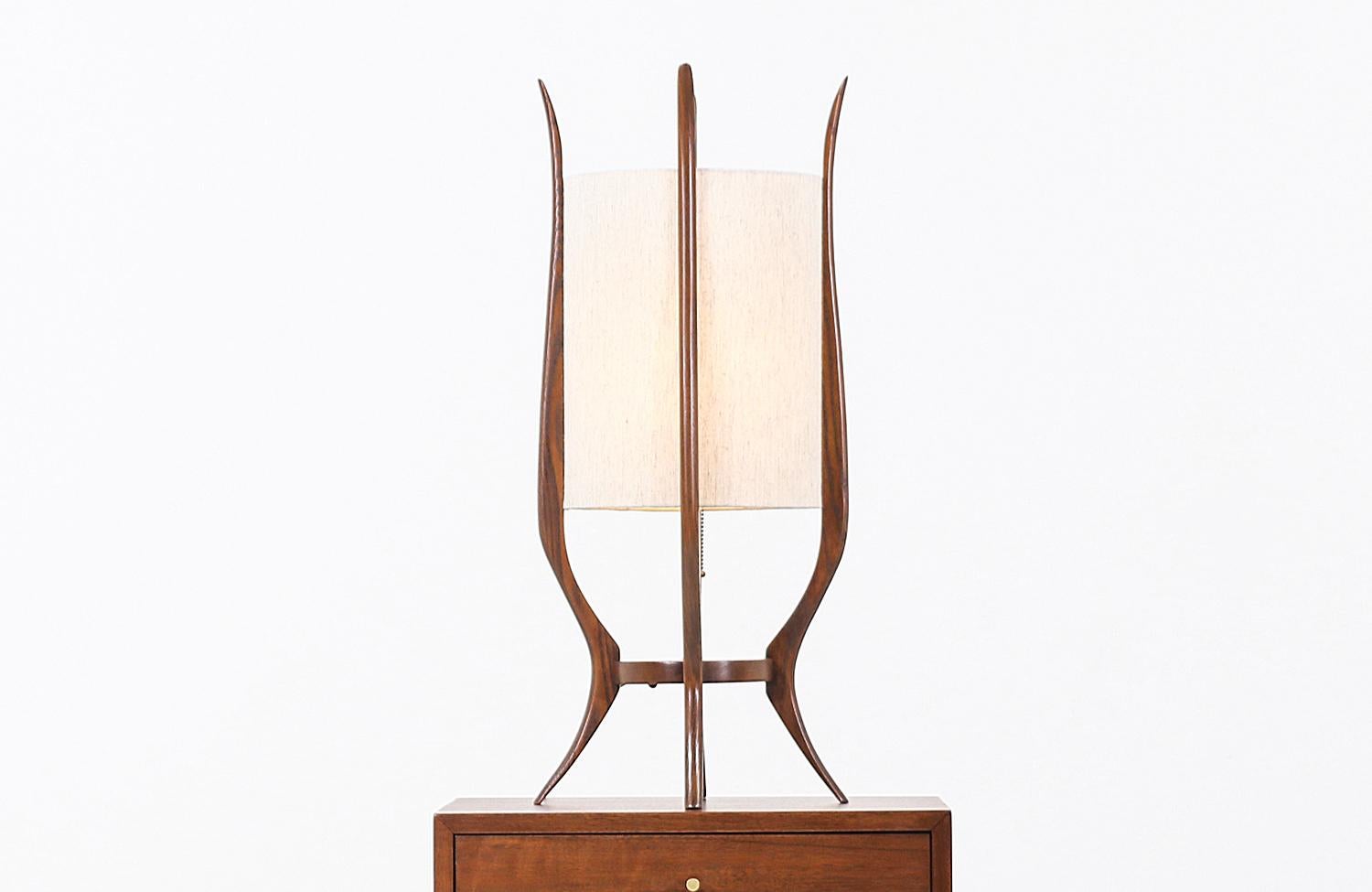American Mid-Century Modern Sculpted Walnut Table Lamp