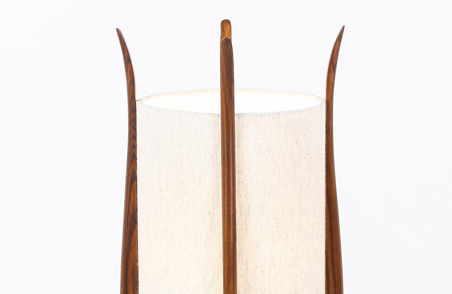 Polished Mid-Century Modern Sculpted Walnut Table Lamp