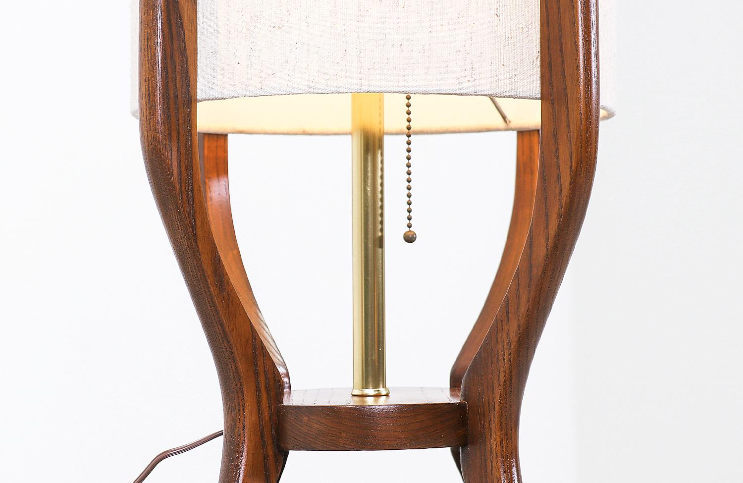 Mid-20th Century Mid-Century Modern Sculpted Walnut Table Lamp