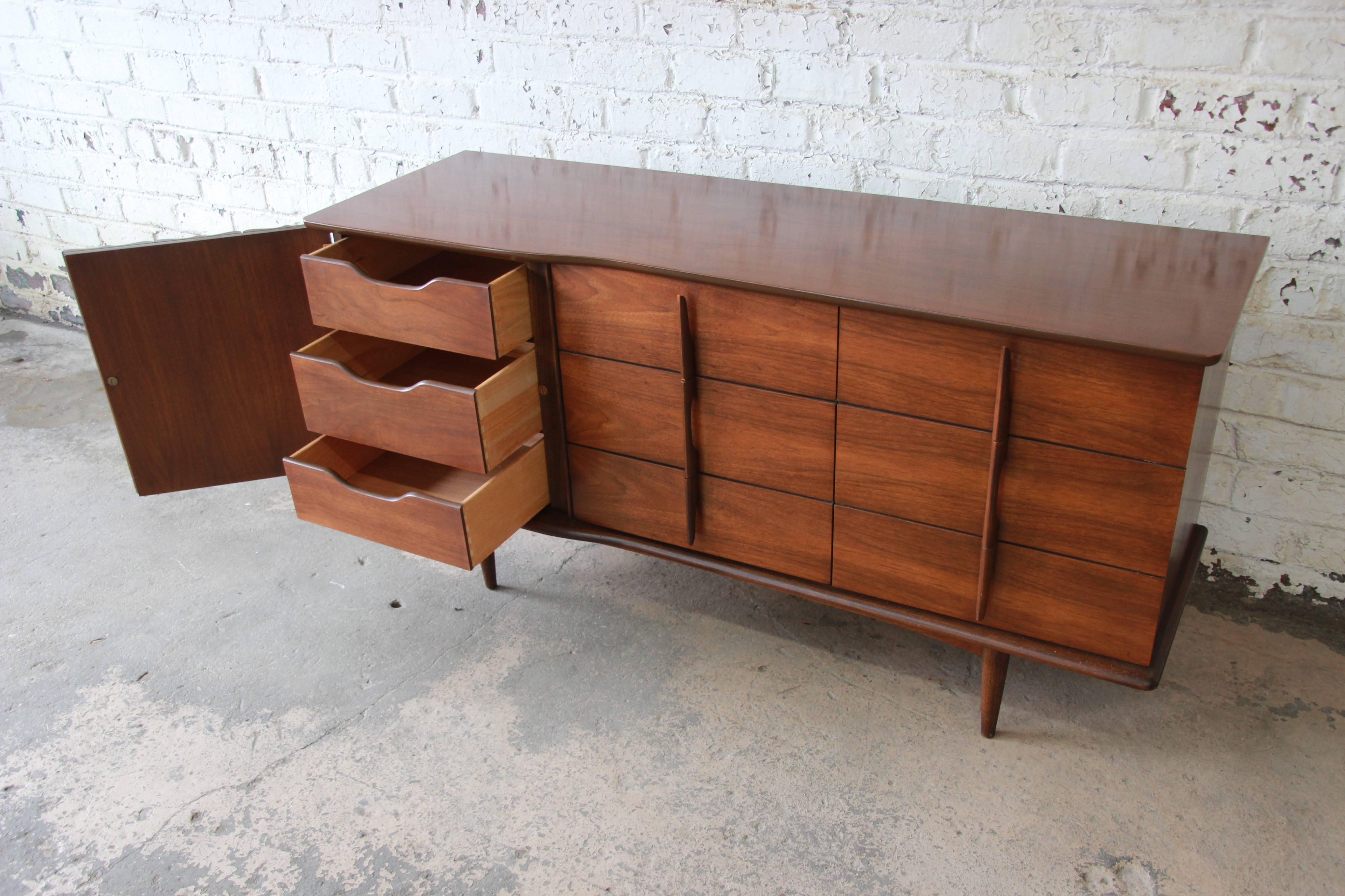 Mid-Century Modern Sculpted Walnut Triple Dresser or Credenza by United, 1960s 3