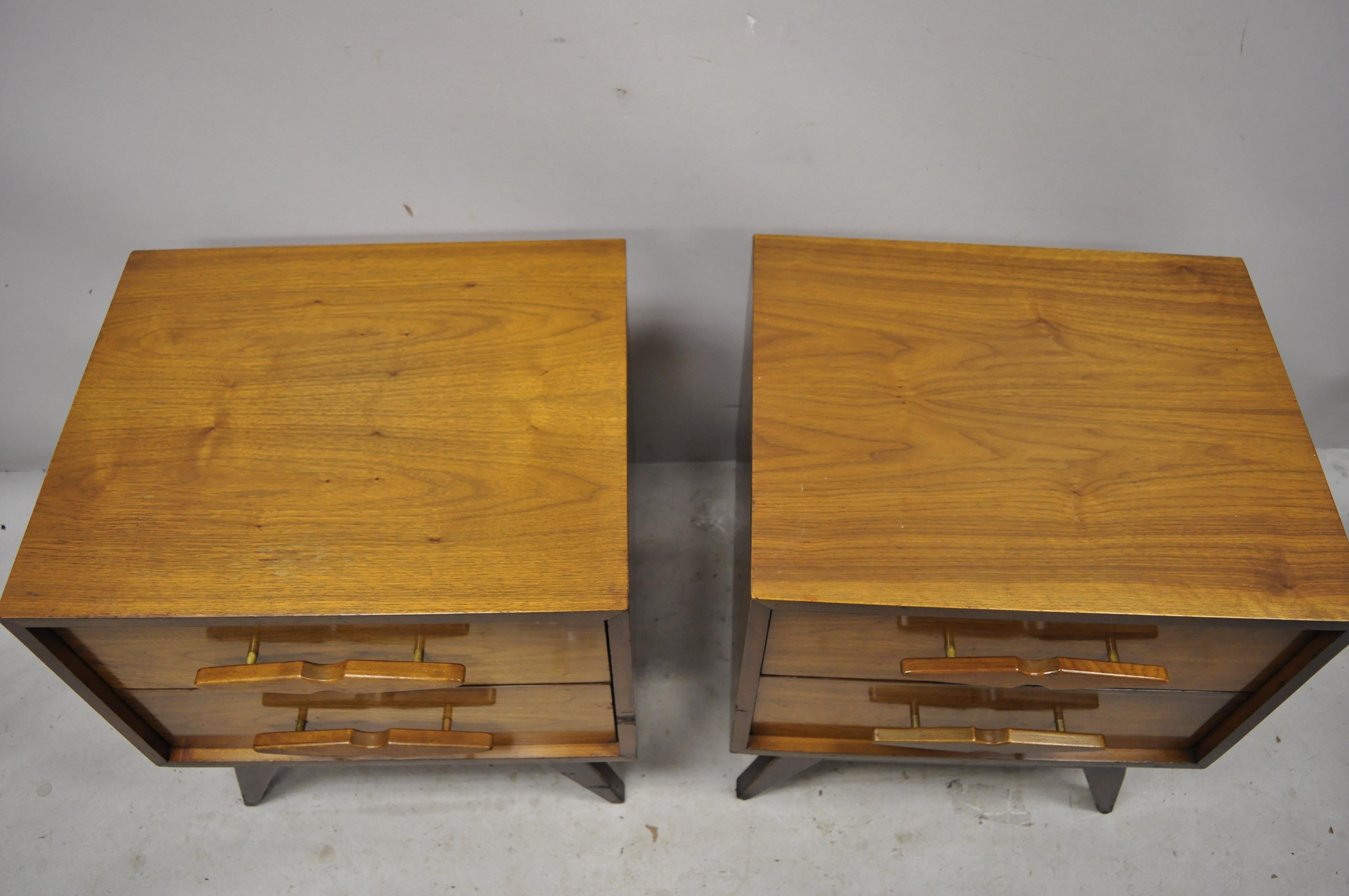 20th Century Mid-Century Modern Sculpted Walnut Two-Drawer Nightstands Bedside Tables, Pair