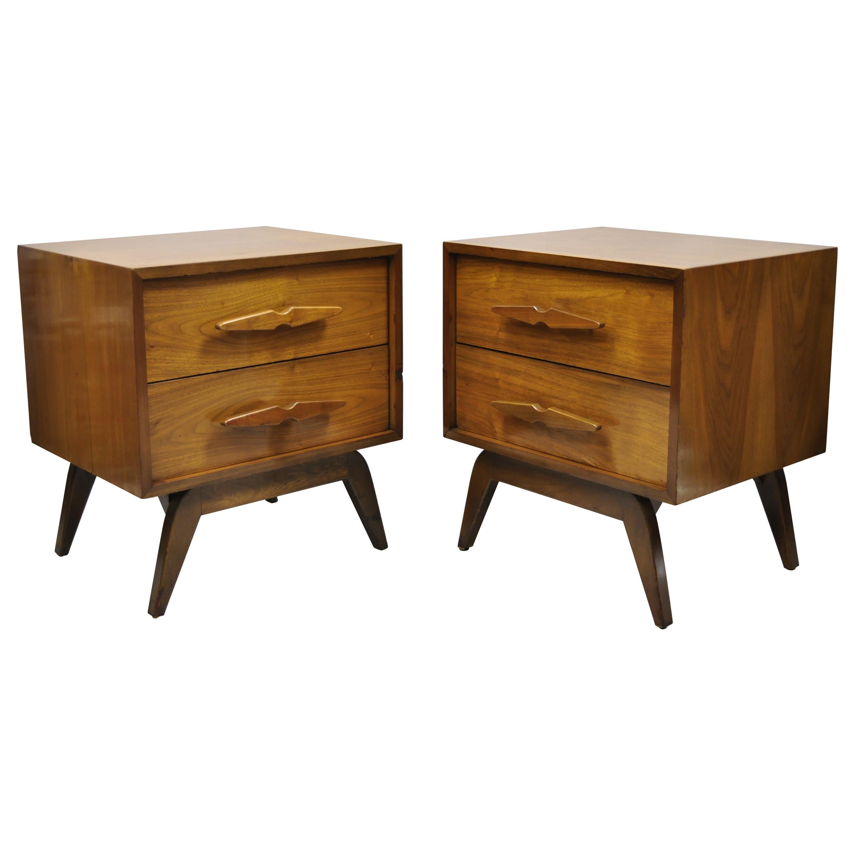 Mid-Century Modern Sculpted Walnut Two-Drawer Nightstands Bedside Tables, Pair