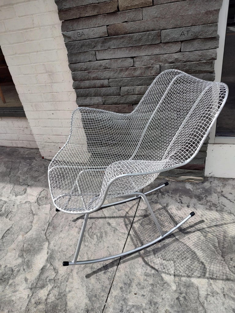 Mid Century Modern Sculptura Lounge Rocking Chair by Russell Woodard For Sale