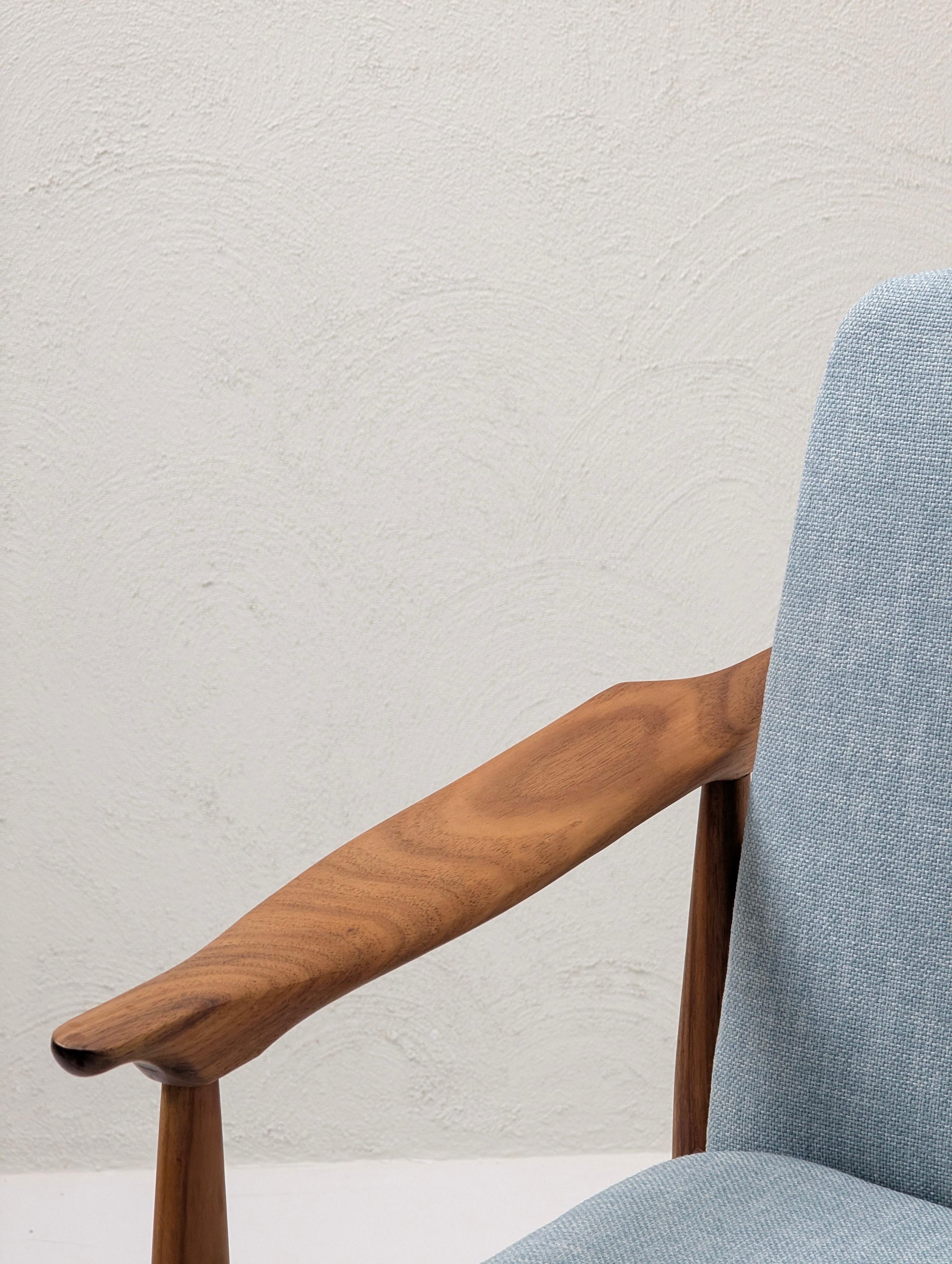 Moderner skulpturaler Sessel von Burgess aus Teakholz und Schwarzholz, um 1960 im Angebot 2