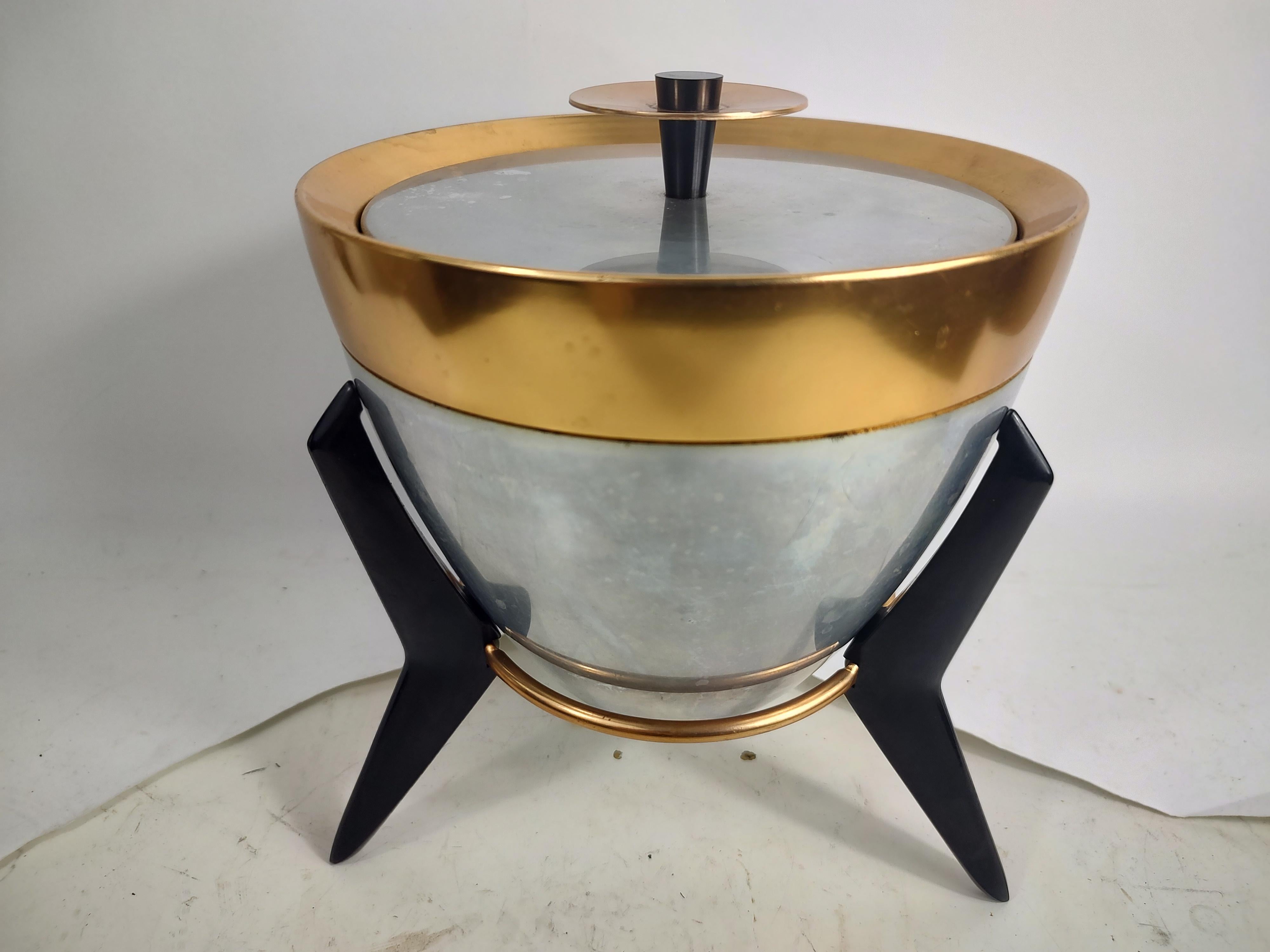 Mid-Century Modern Sculptural Atomic Rocket Ship Aluminum Ice Bucket In Good Condition In Port Jervis, NY