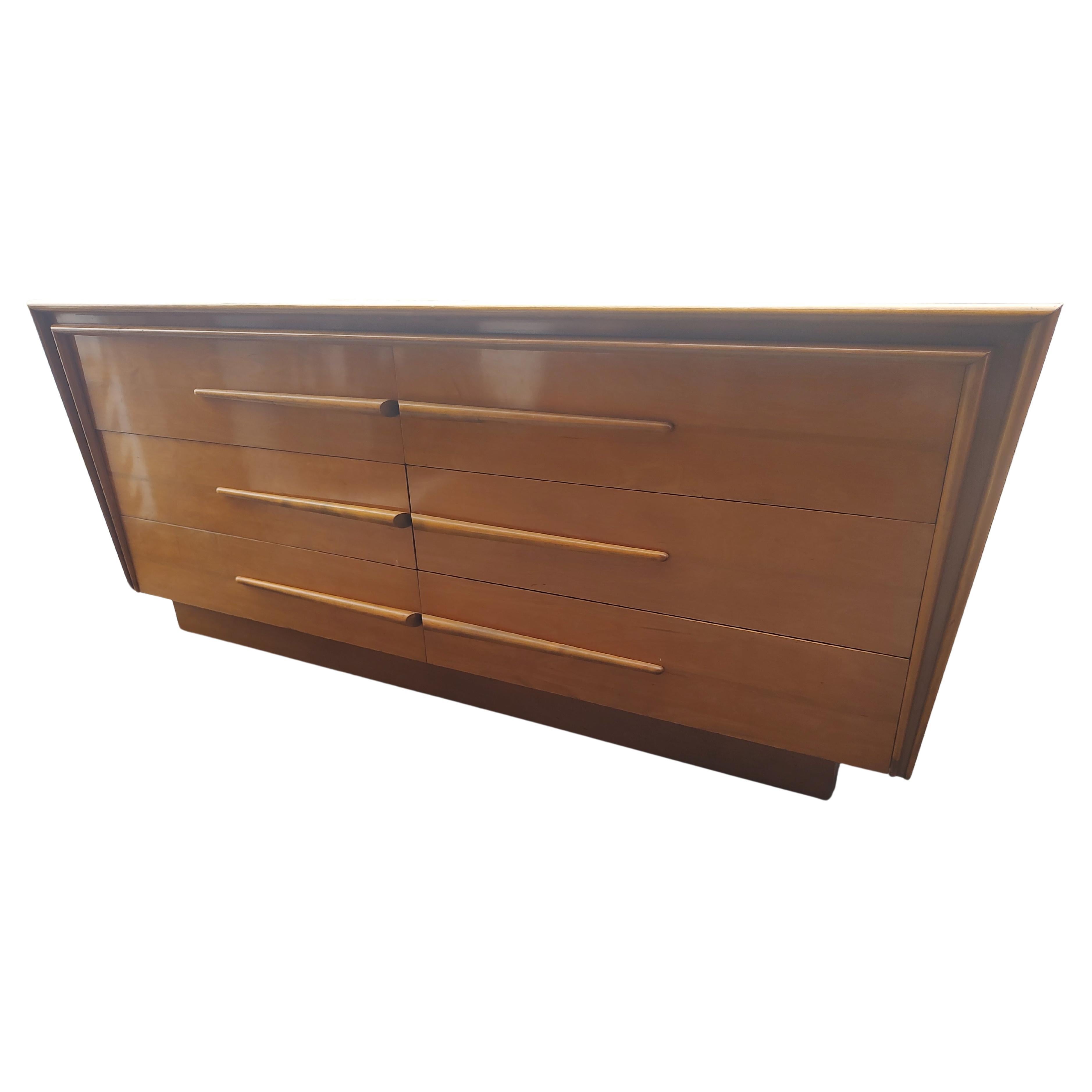 Suédois Commode sculpturale en bouleau mi-siècle moderne à 6 tiroirs d'Edmond Spence, Suède en vente