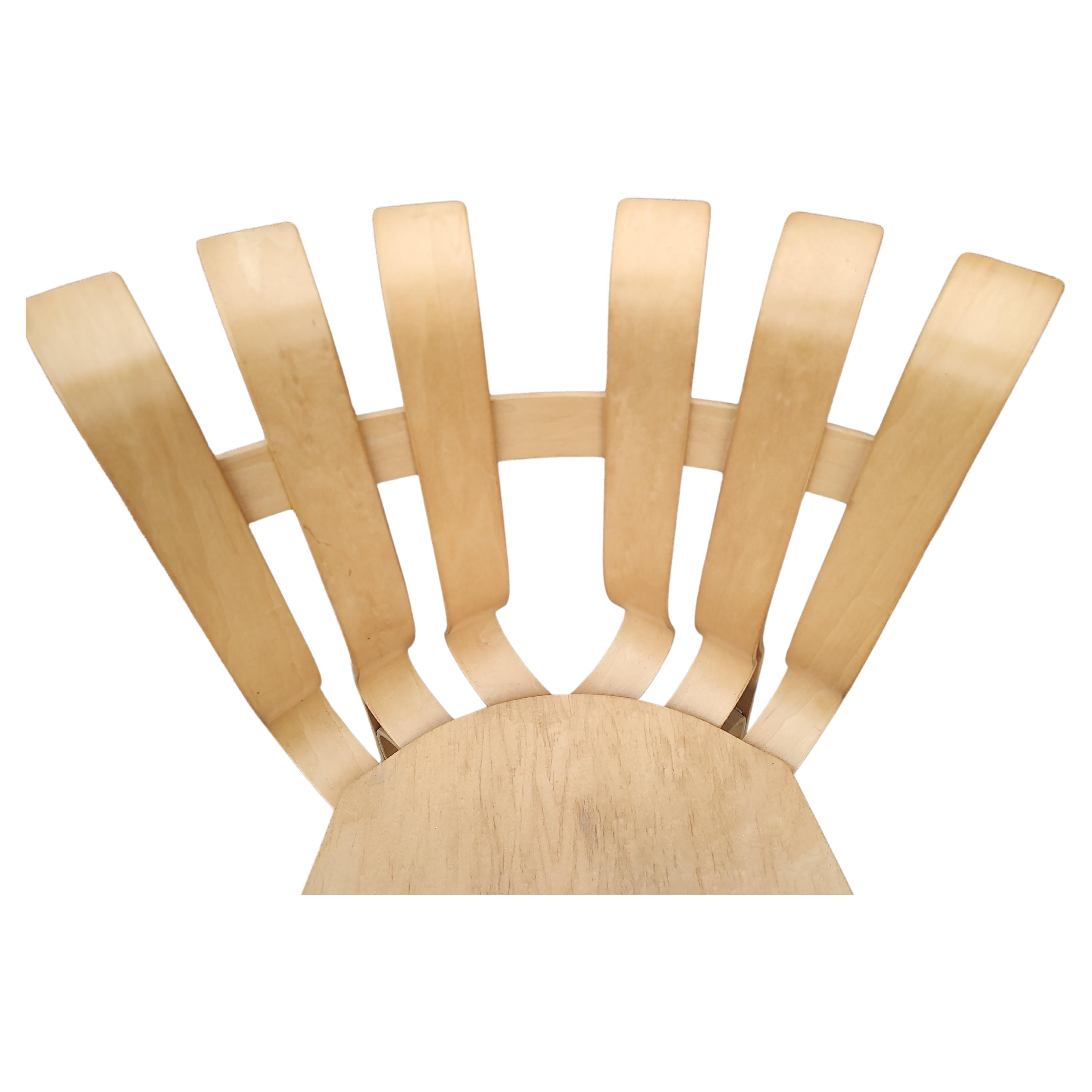 Fin du 20e siècle 6 chaises sculpturales en bouleau mi-siècle modernes Hat Trick de Frank Gehry - Knoll en vente