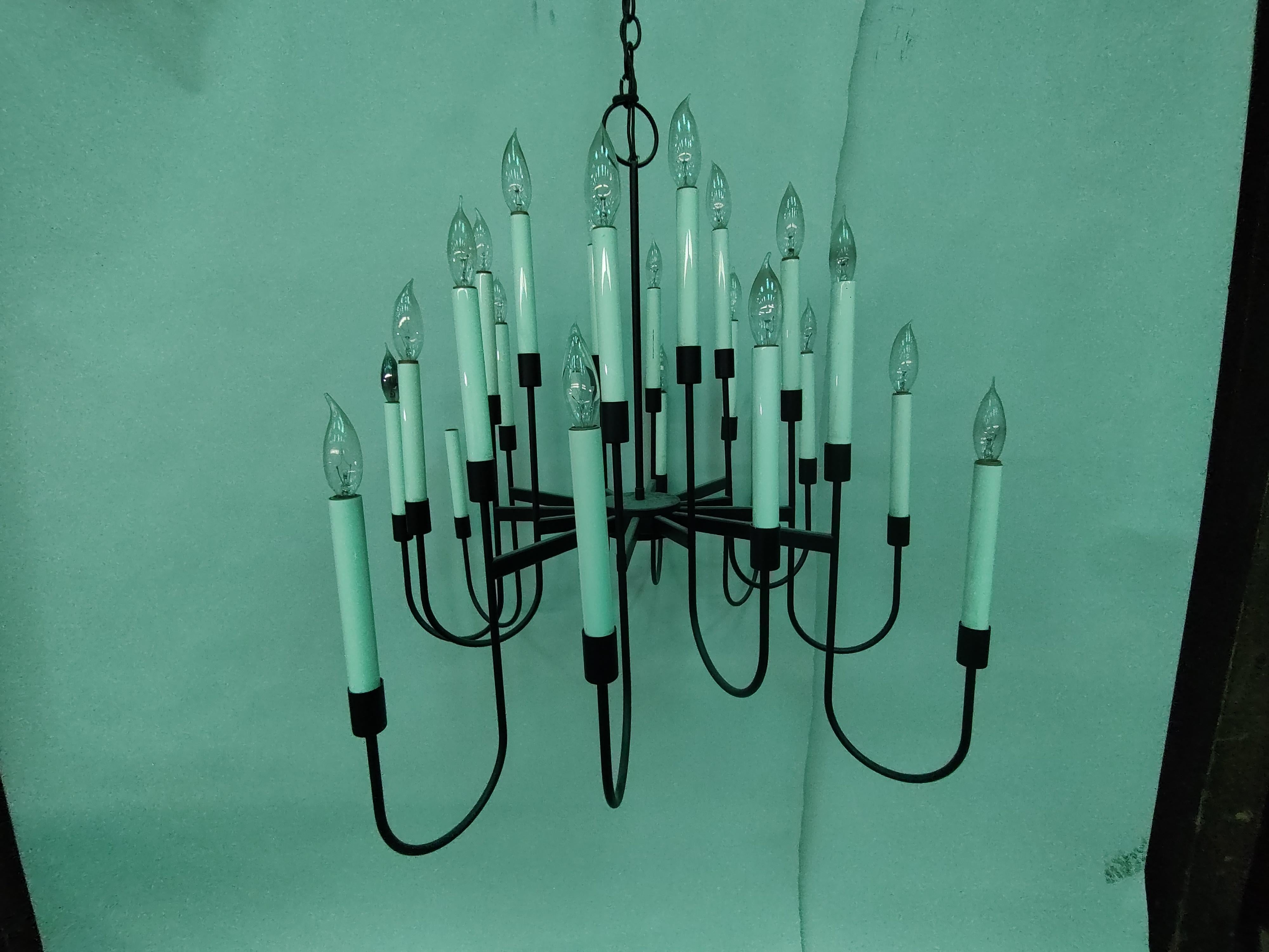 Mid-Century Modern Sculptural Black Iron Chandelier by Lightolier In Good Condition For Sale In Port Jervis, NY