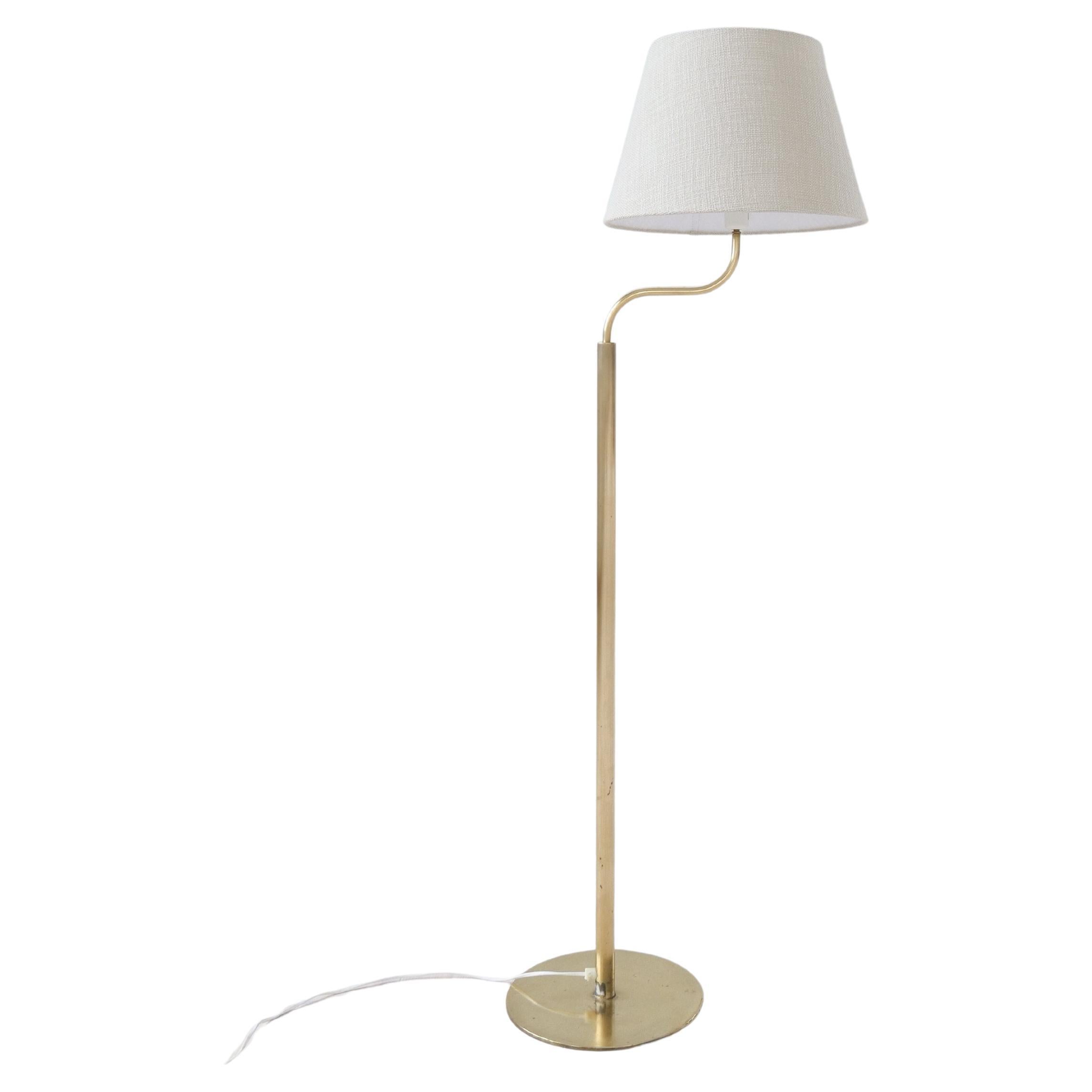 Mid-Century Modern Sculptural Brass Floor Lamps Luxus, Sweden, 1970s en venta