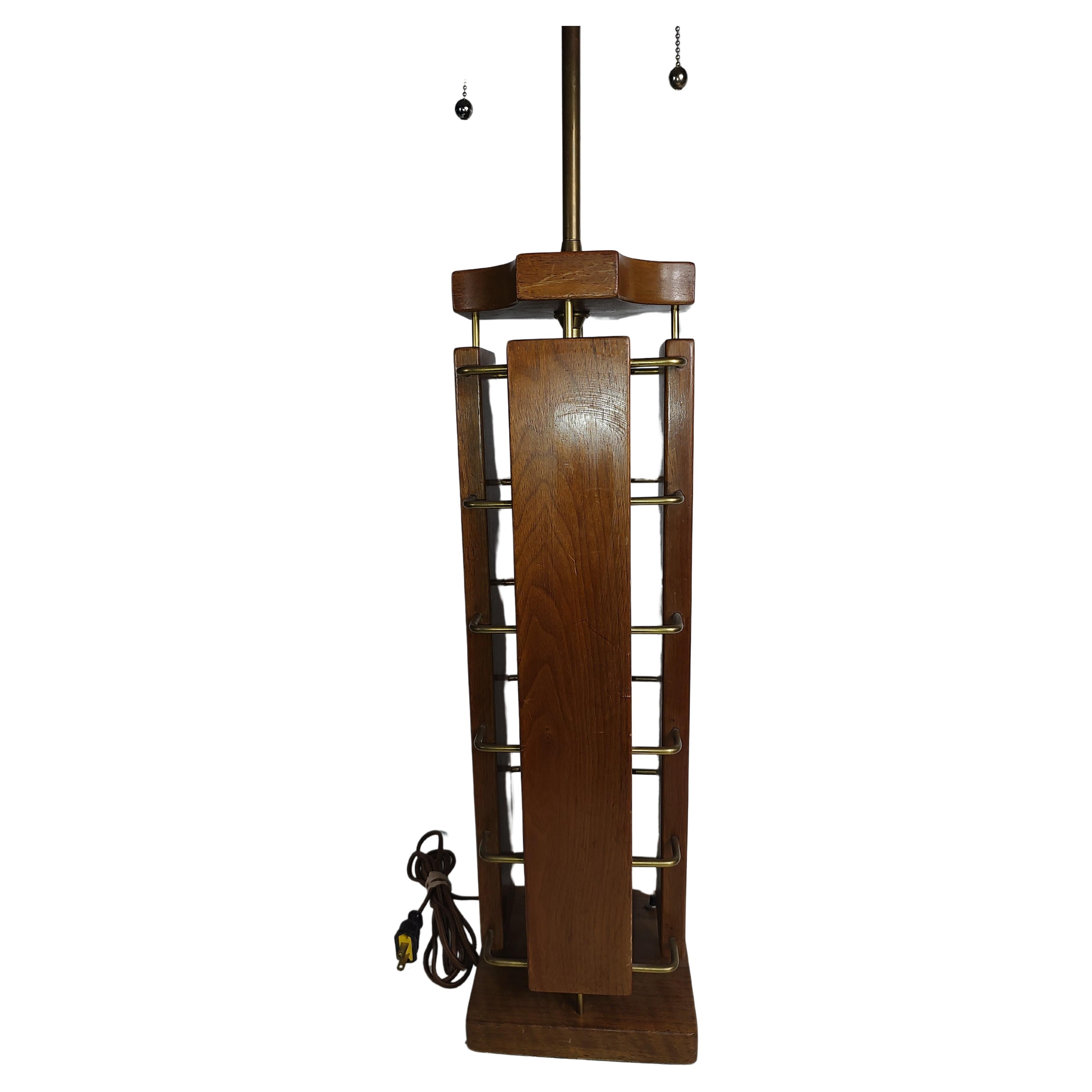 Scandinave moderne Lampe de bureau scandinave brutaliste et sculpturale mi-siècle moderne en vente