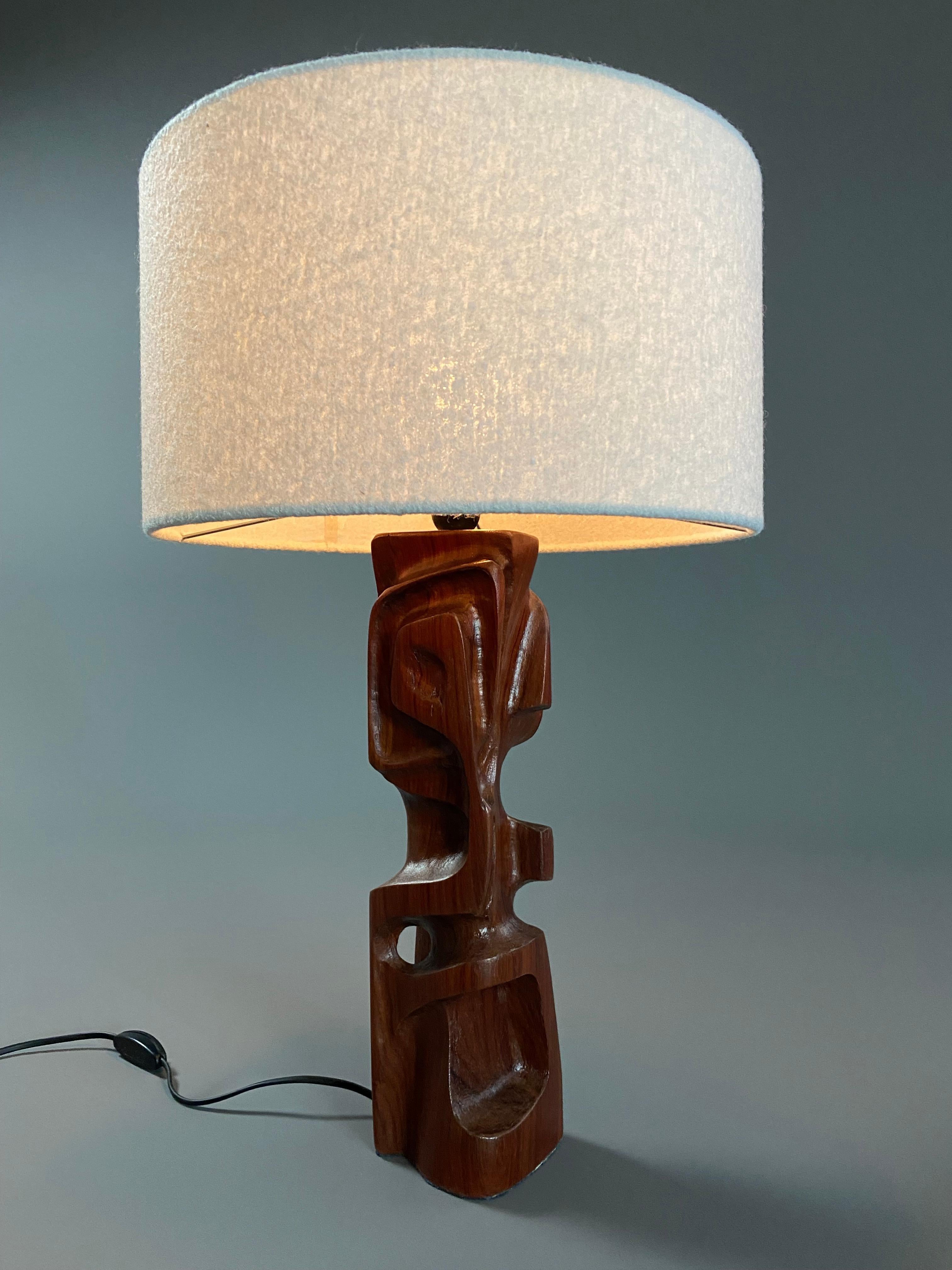 Mid-Century Modern Sculptural Carved Wooden Table Lamps by Gianni Pinna Italy For Sale 11