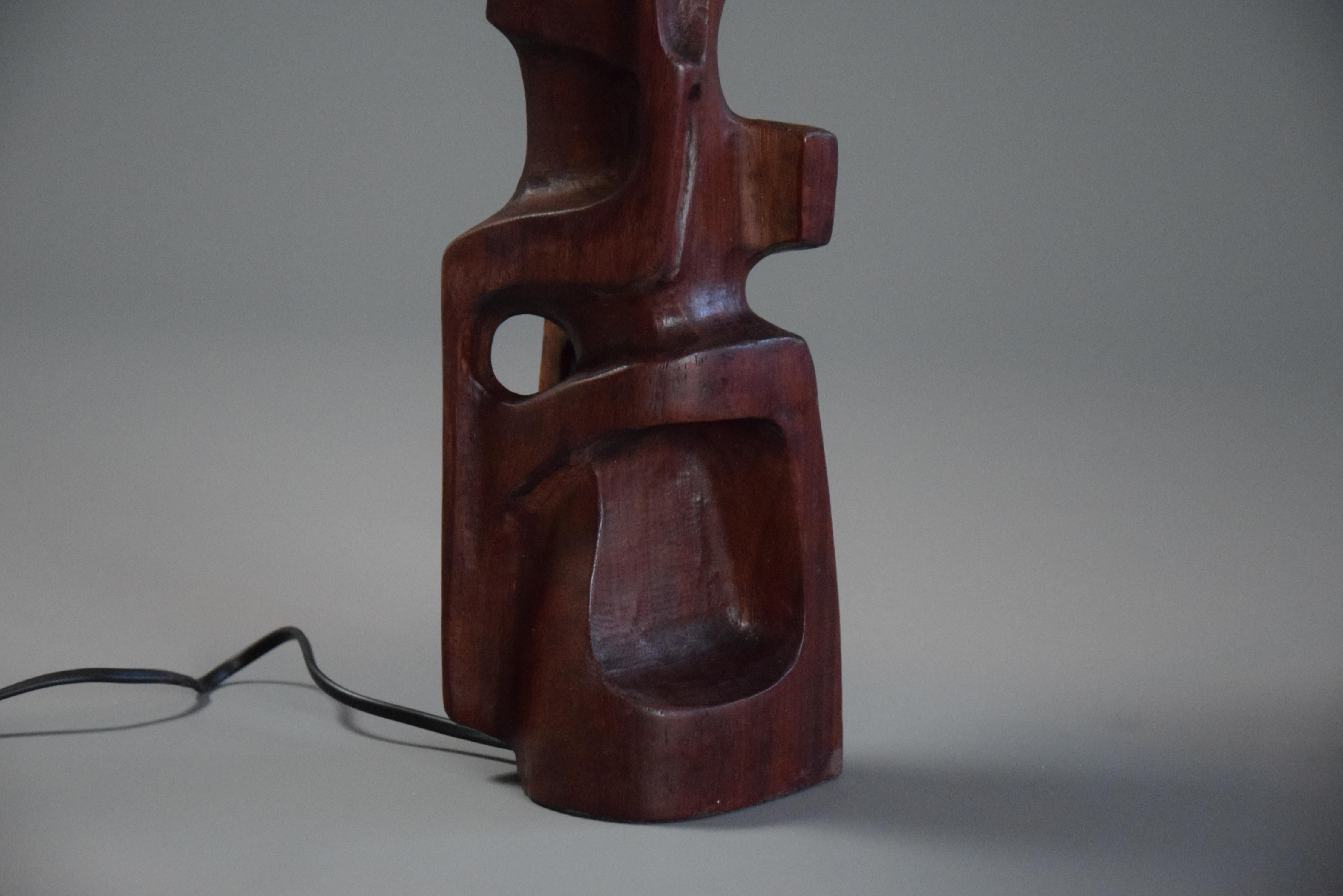 Skulpturale geschnitzte Holztischlampen von Gianni Pinna, Italien, Mid-Century Modern im Angebot 3