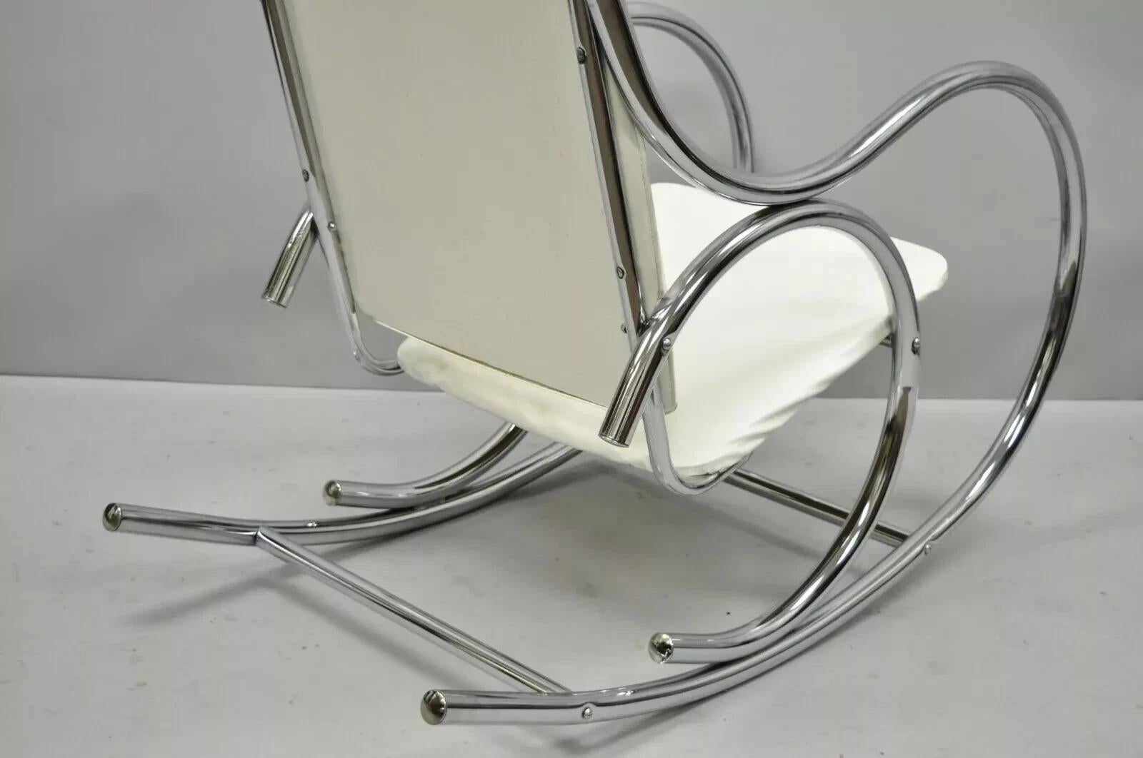 Chaise à bascule Thonet sculpturale moderne du milieu du siècle dernier de Milo Baughman en vente 1
