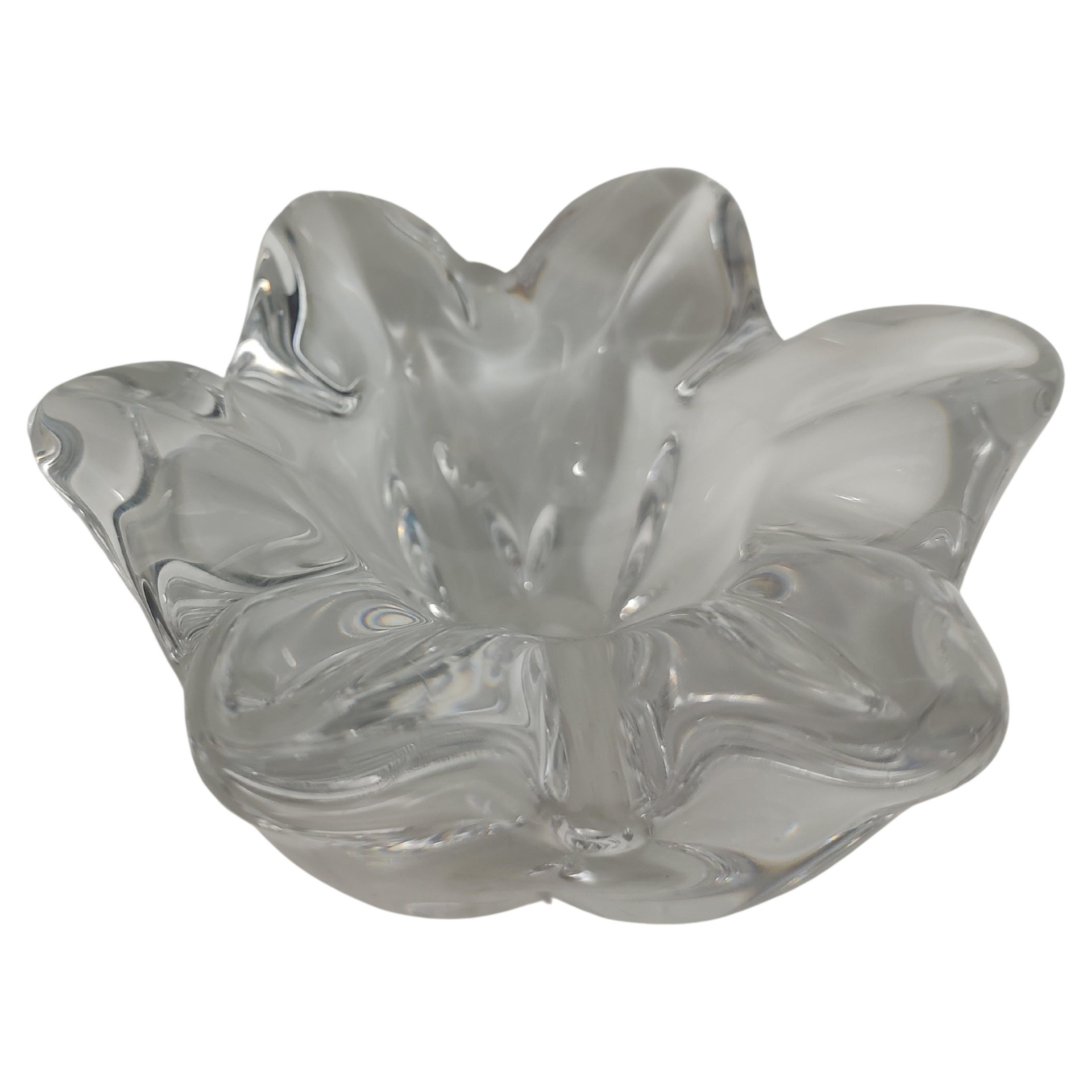 Skulpturaler Zigarren-Aschenbecher von Baccarat France, Moderne der Mitte des Jahrhunderts (Französisch) im Angebot