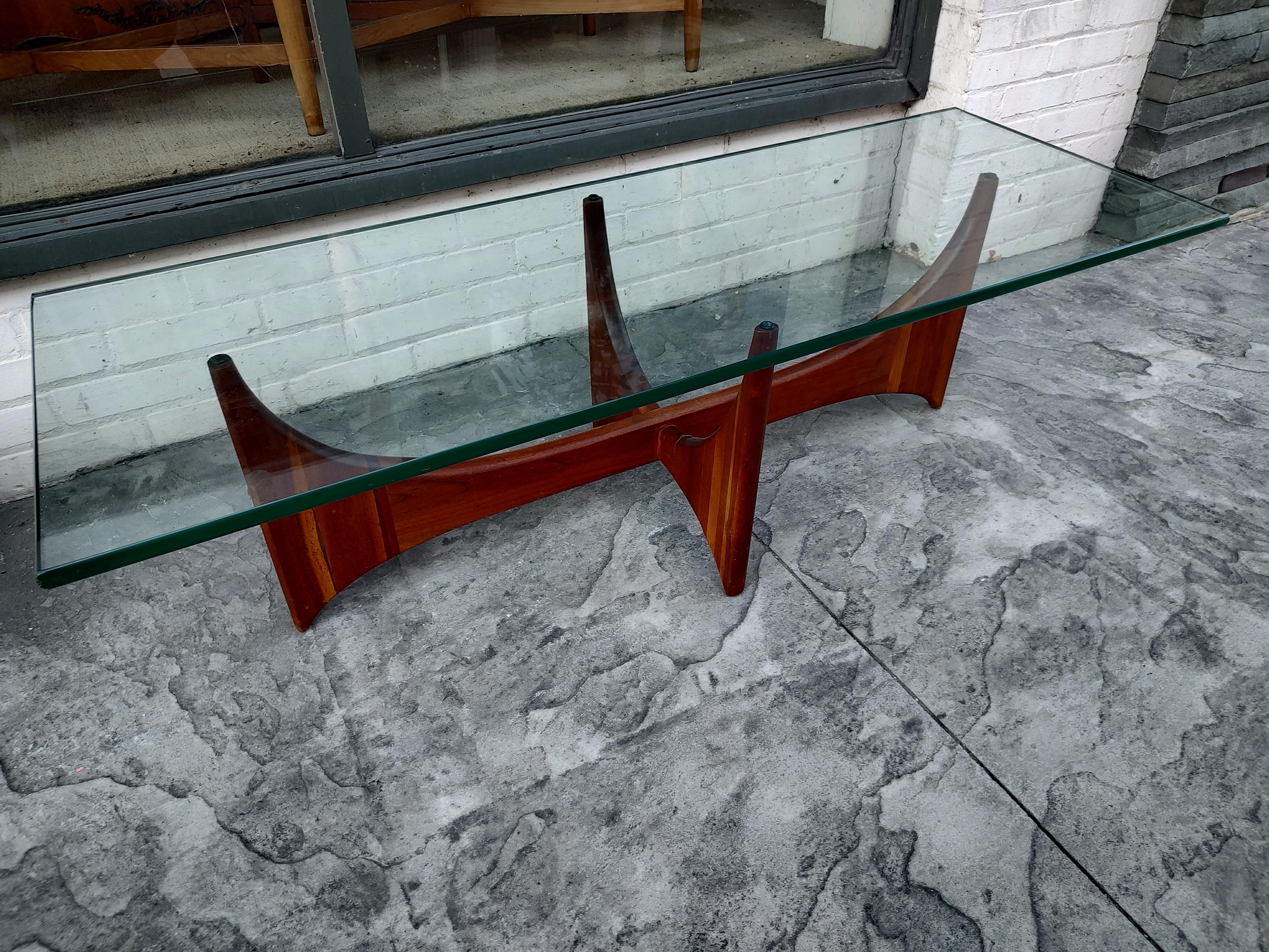 Mid-Century Modern Stingray Sculptural Cocktail Table by Adrian Pearsall 2399-TC For Sale 1