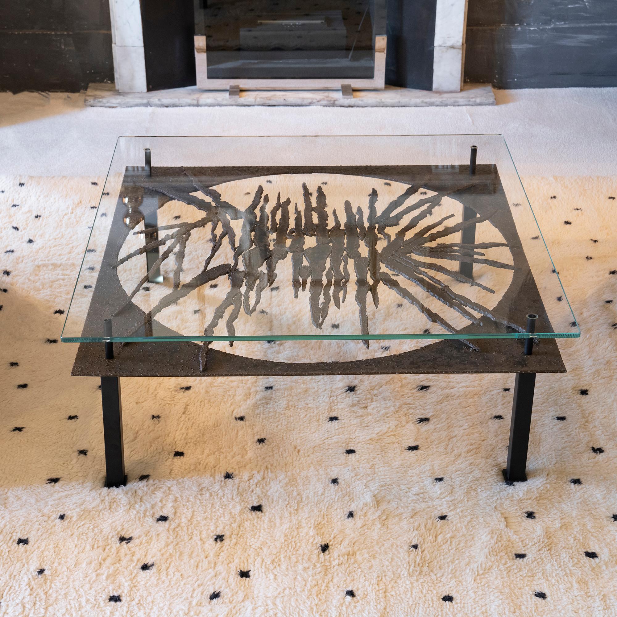 Italian Mid-Century Modern Sculptural Coffee Table Forged Iron and Black Steel For Sale