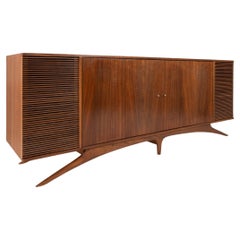 Retro Credenza / Stereo Cabinet in Walnut in the Manner of Vladimir Kagan, USA, c 1960